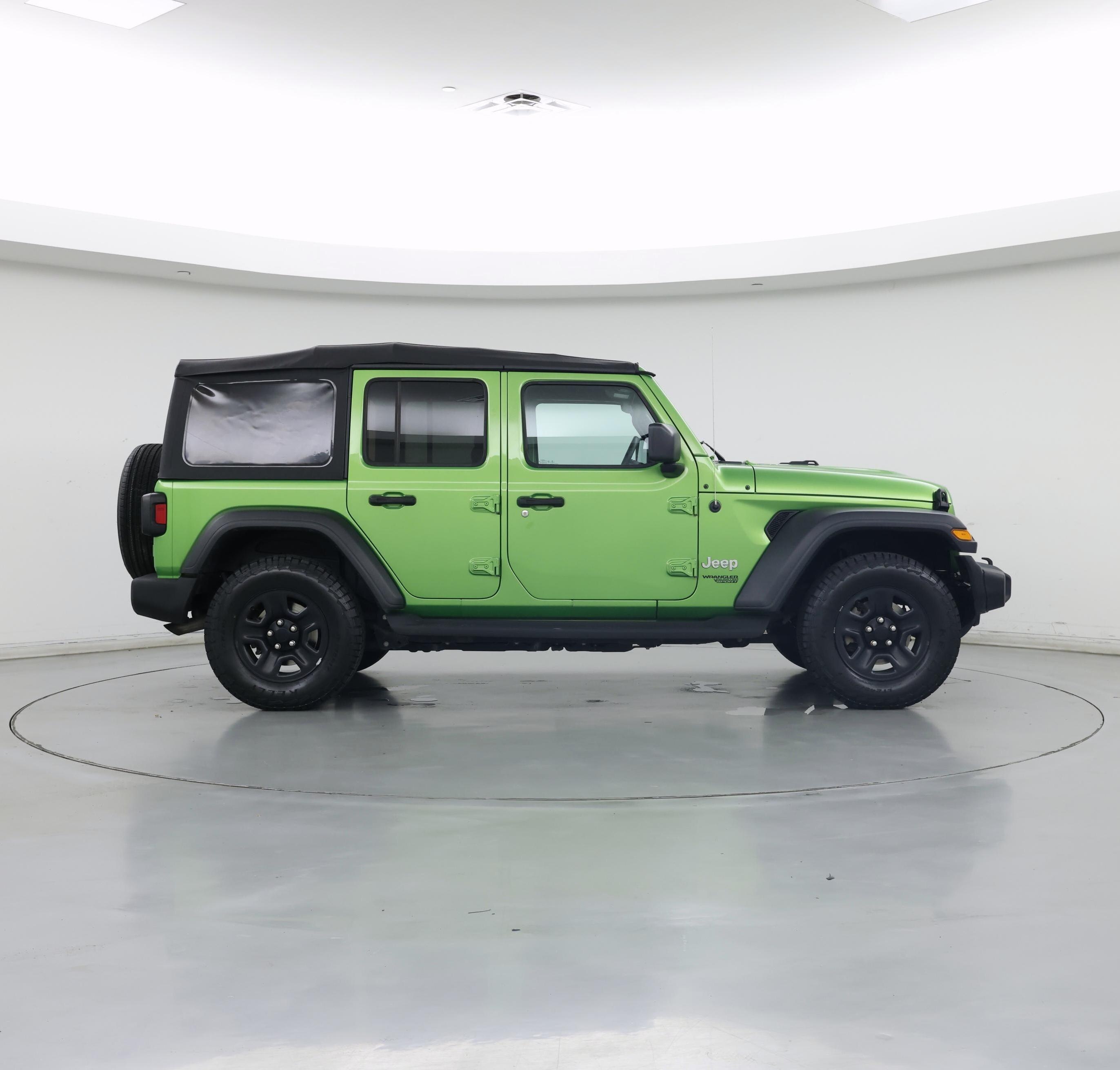 Thumbnail: 2019 Jeep Wrangler - 7
