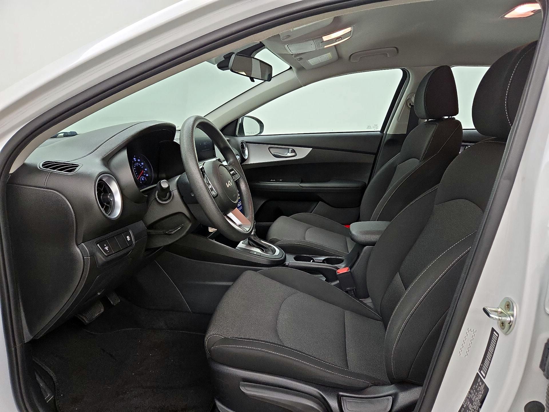 Thumbnail: 2023 Kia Forte - 11