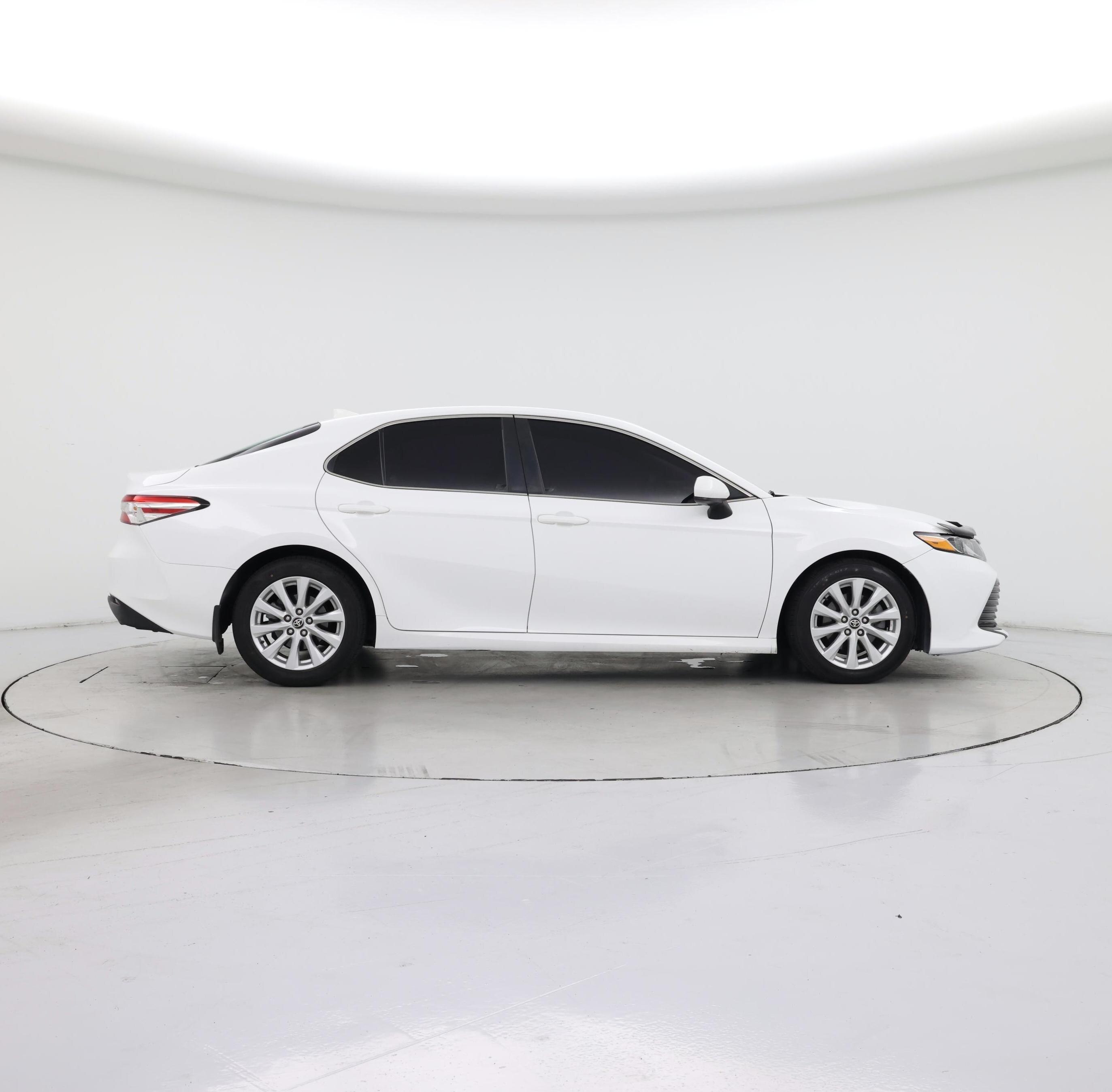 Thumbnail: 2020 Toyota Camry - 7