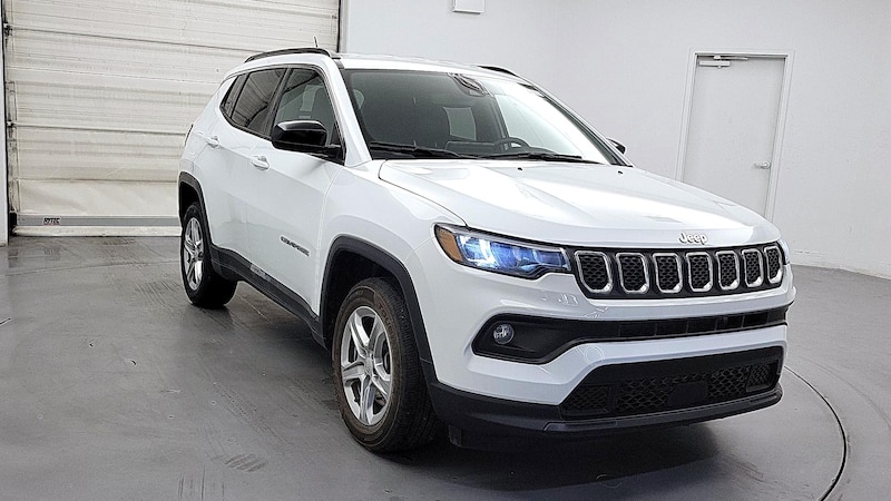 2023 Jeep Compass Latitude Hero Image