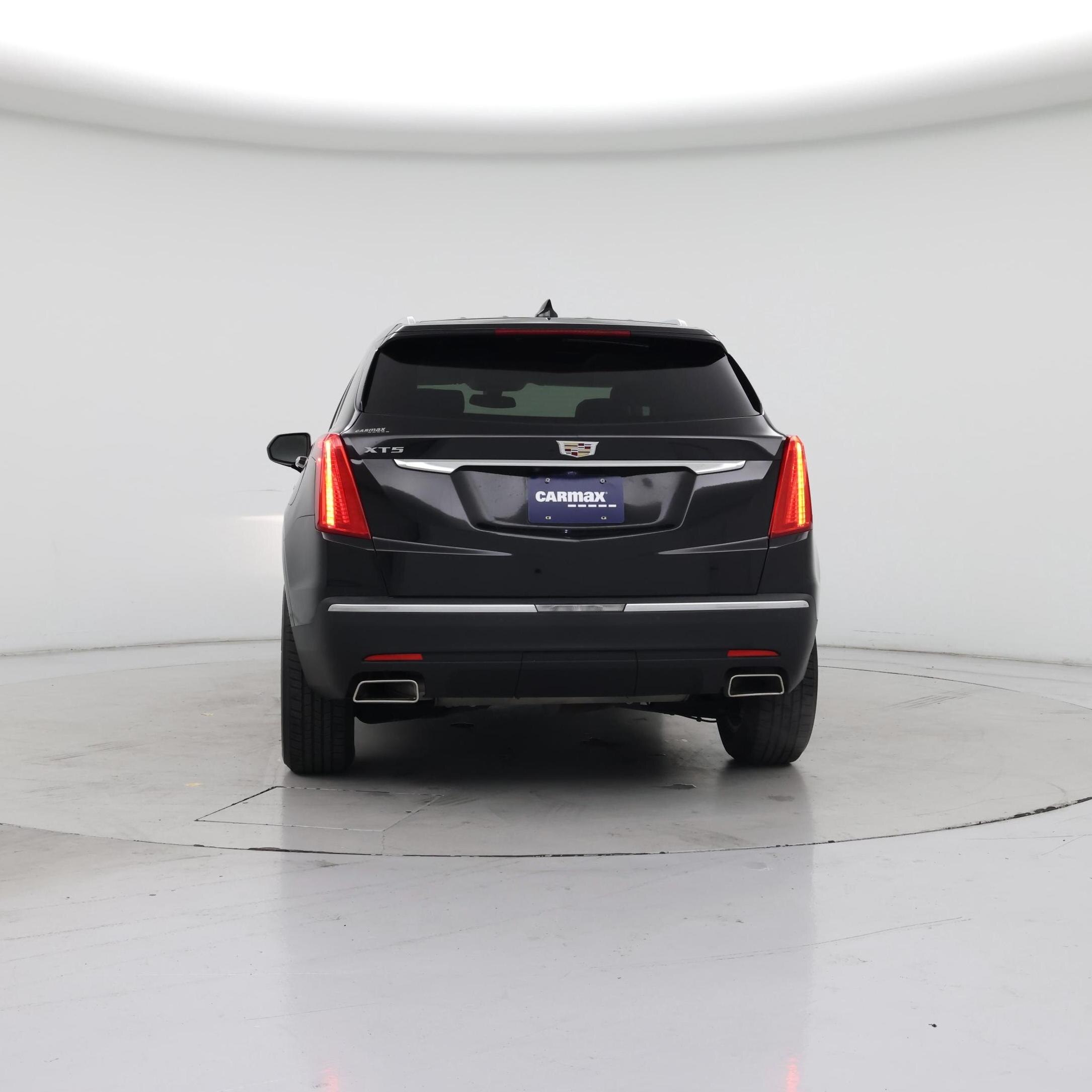 Thumbnail: 2017 Cadillac XT5 - 6