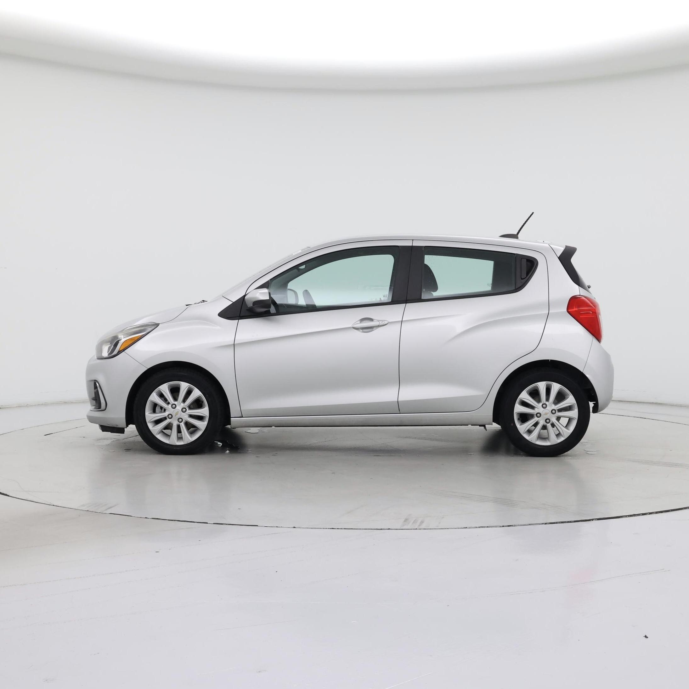 Thumbnail: 2017 Chevrolet Spark - 3