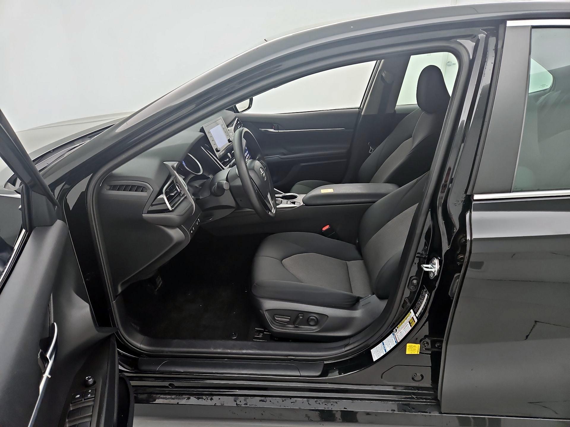 Thumbnail: 2022 Toyota Camry - 11