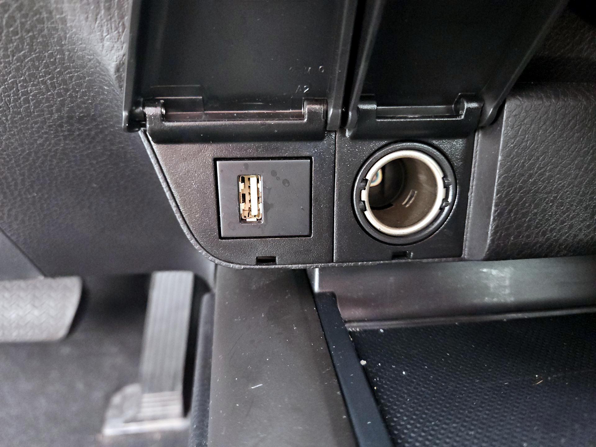 Thumbnail: 2022 Toyota Camry - 18