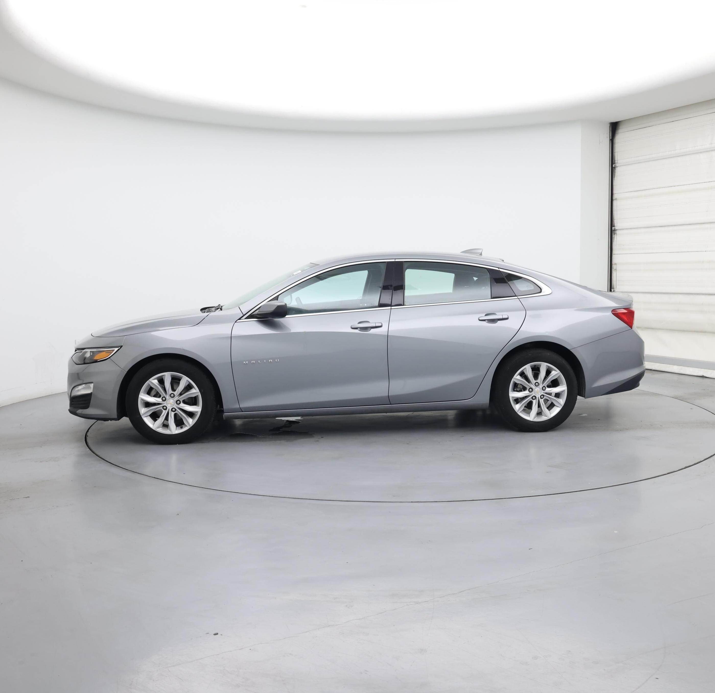 Thumbnail: 2023 Chevrolet Malibu - 3