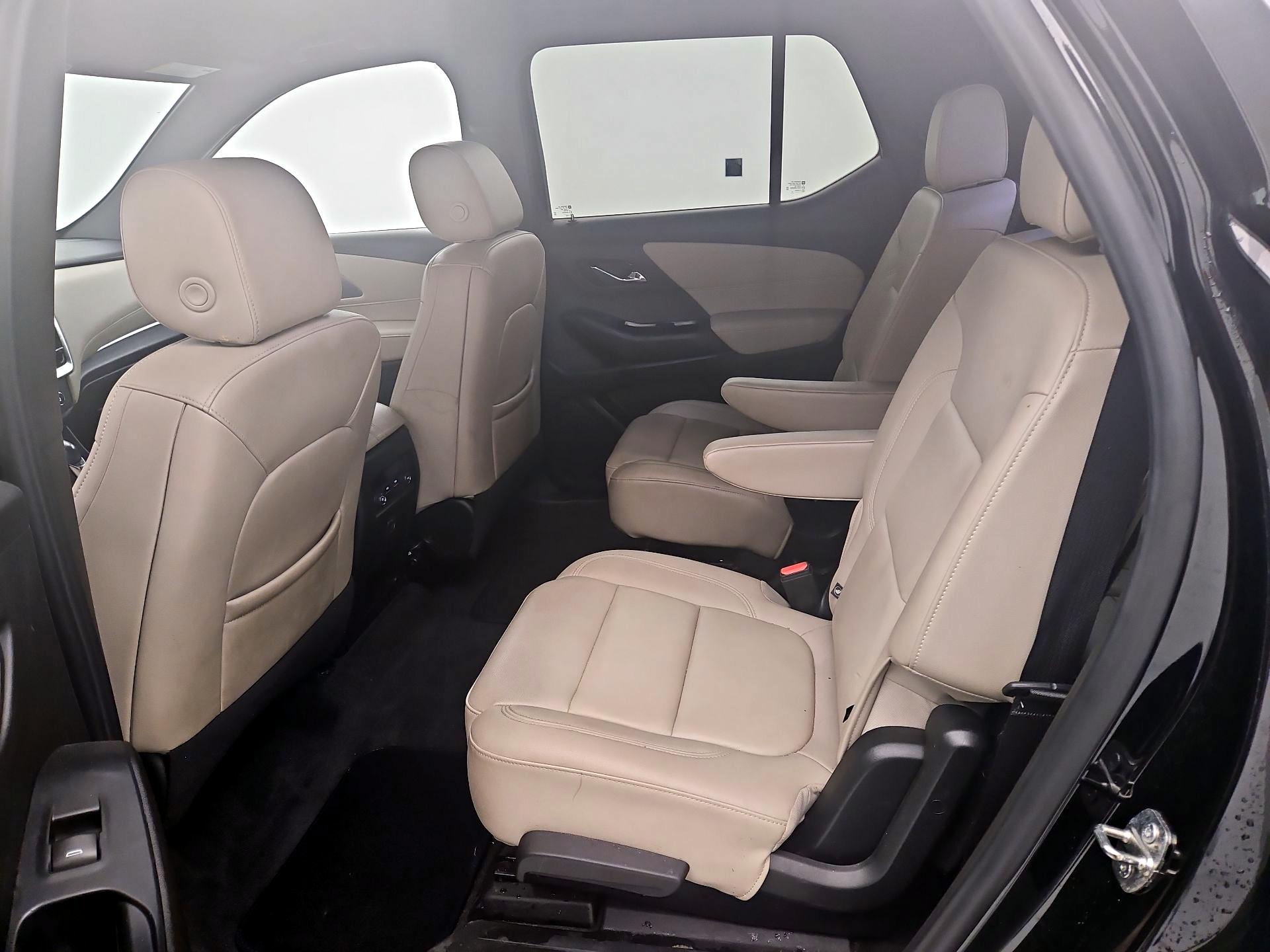 Thumbnail: 2022 Chevrolet Traverse - 19