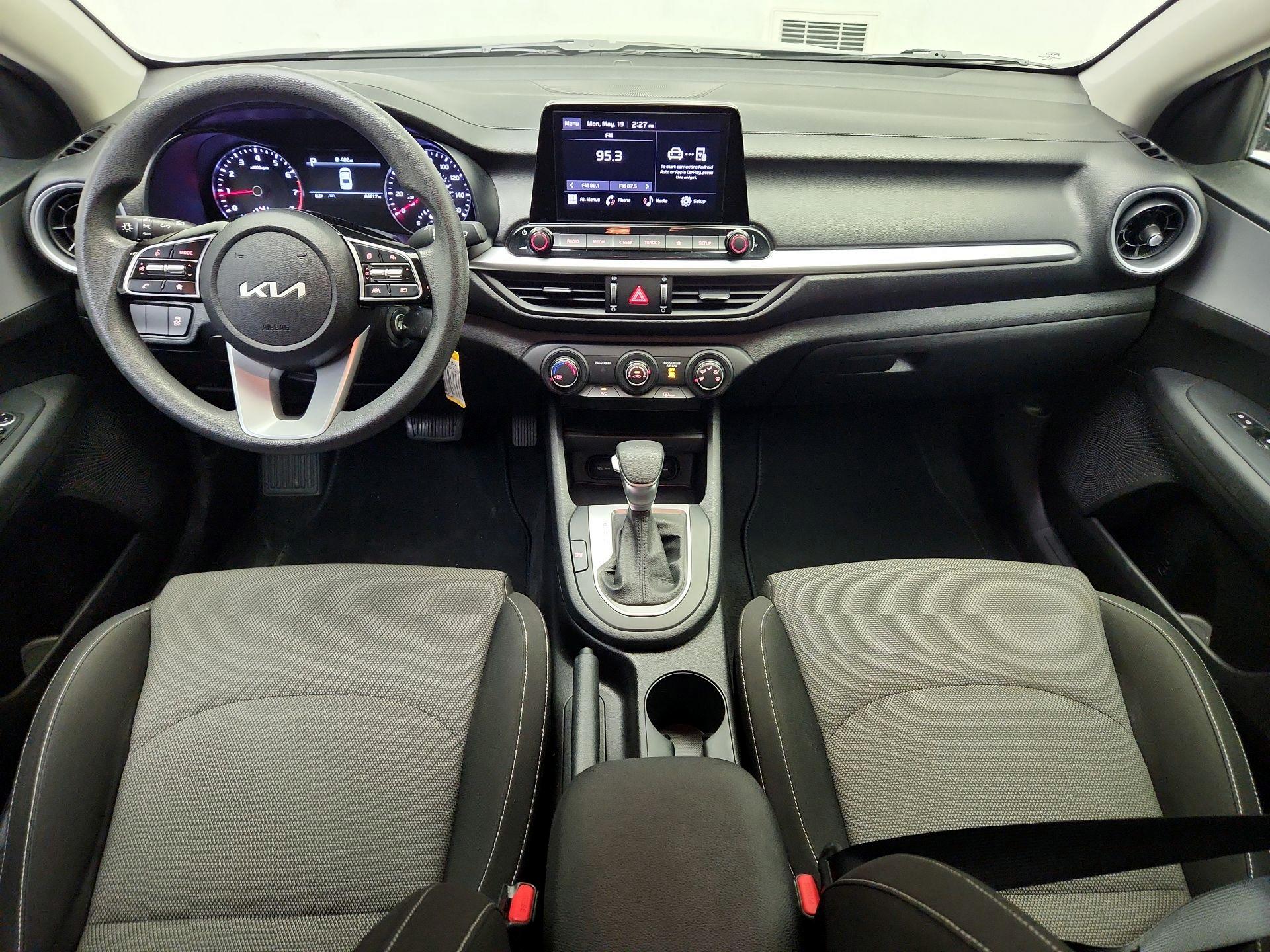 Thumbnail: 2023 Kia Forte - 9