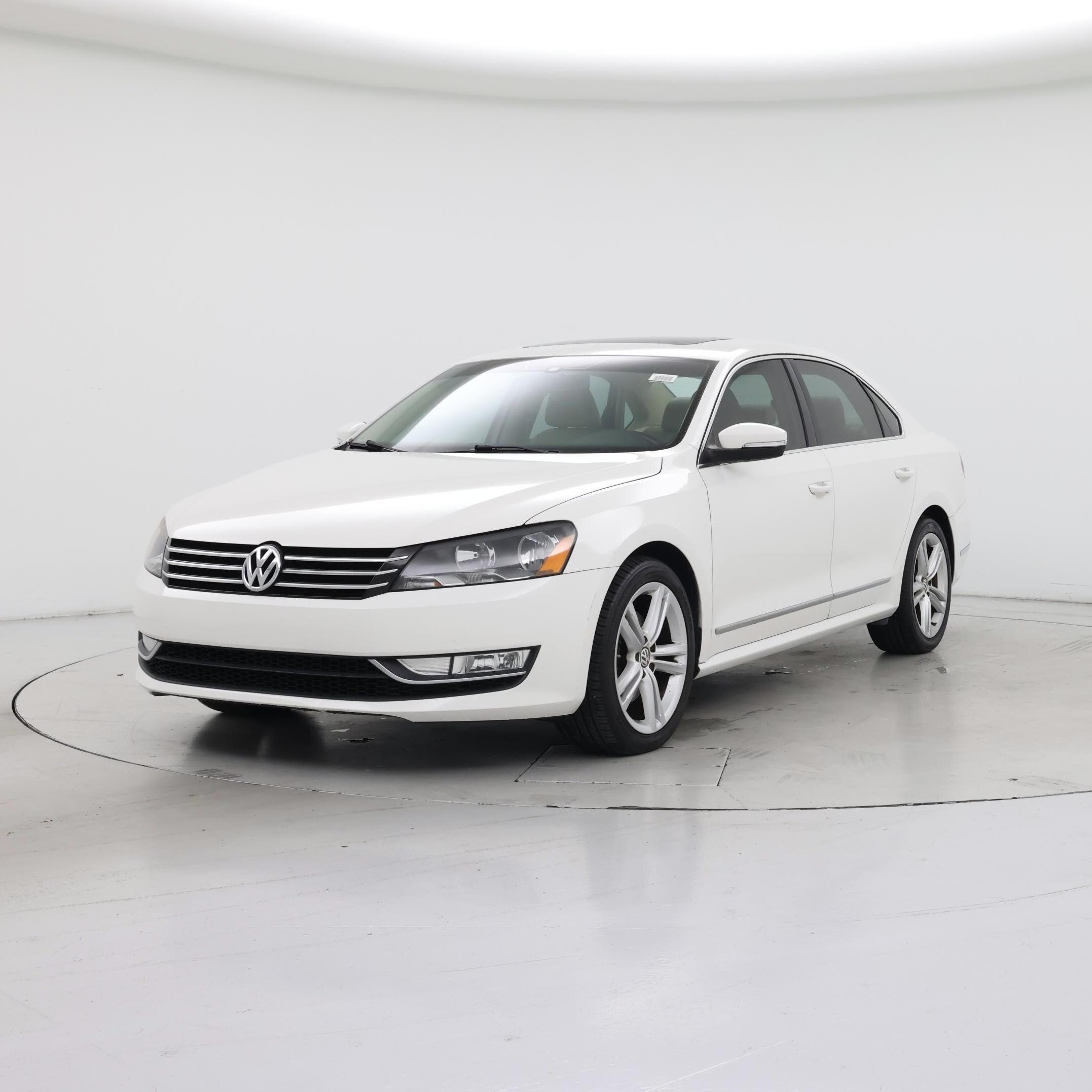 Thumbnail: 2015 Volkswagen Passat - 4