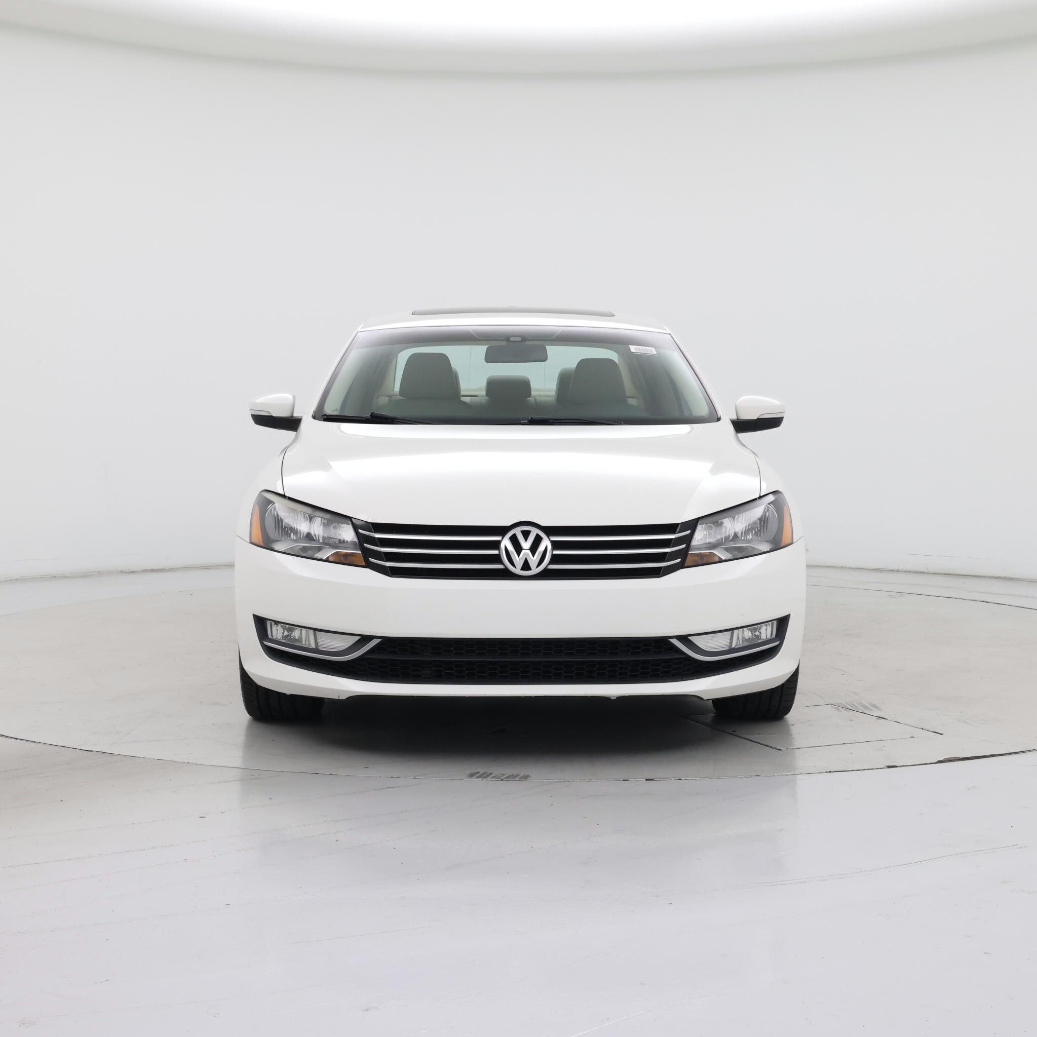 Thumbnail: 2015 Volkswagen Passat - 5