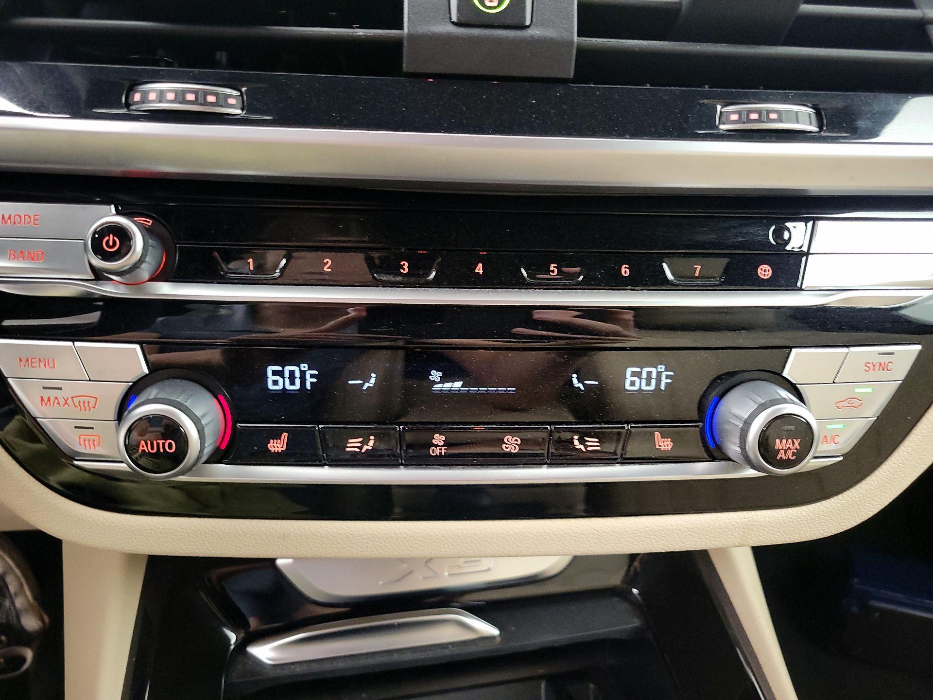 Thumbnail: 2021 BMW X3 - 16