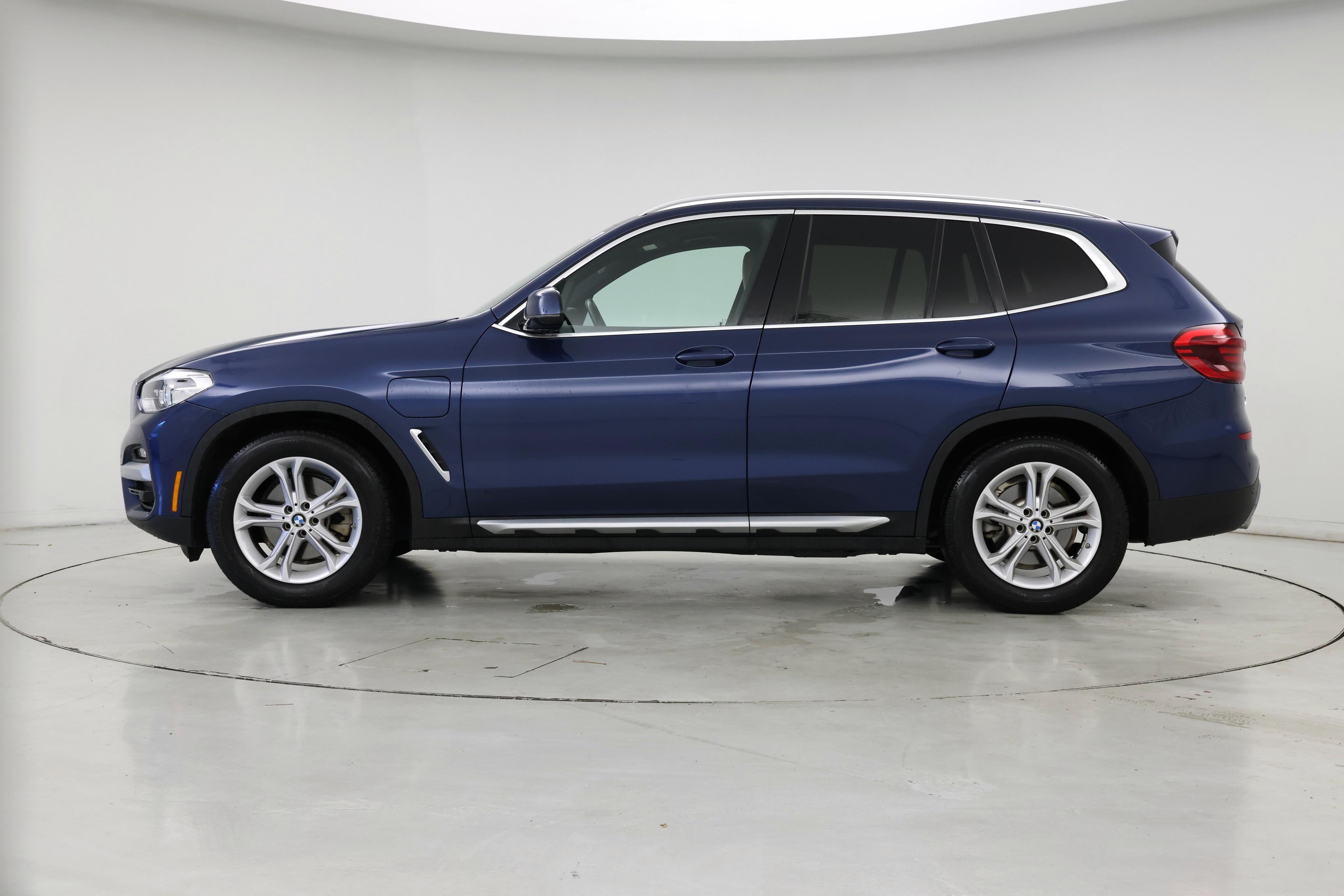 Thumbnail: 2021 BMW X3 - 3