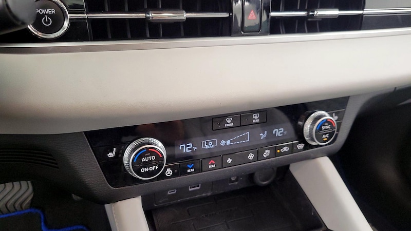 2023 Mitsubishi Outlander SEL 17