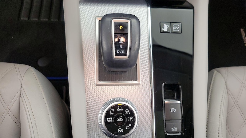 2023 Mitsubishi Outlander SEL 18
