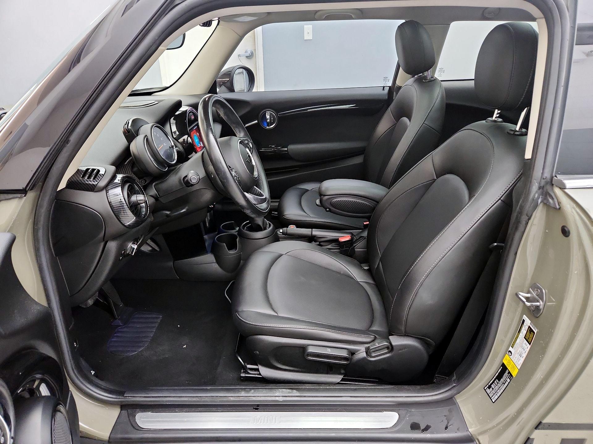 Thumbnail: 2019 MINI Cooper Hardtop - 11