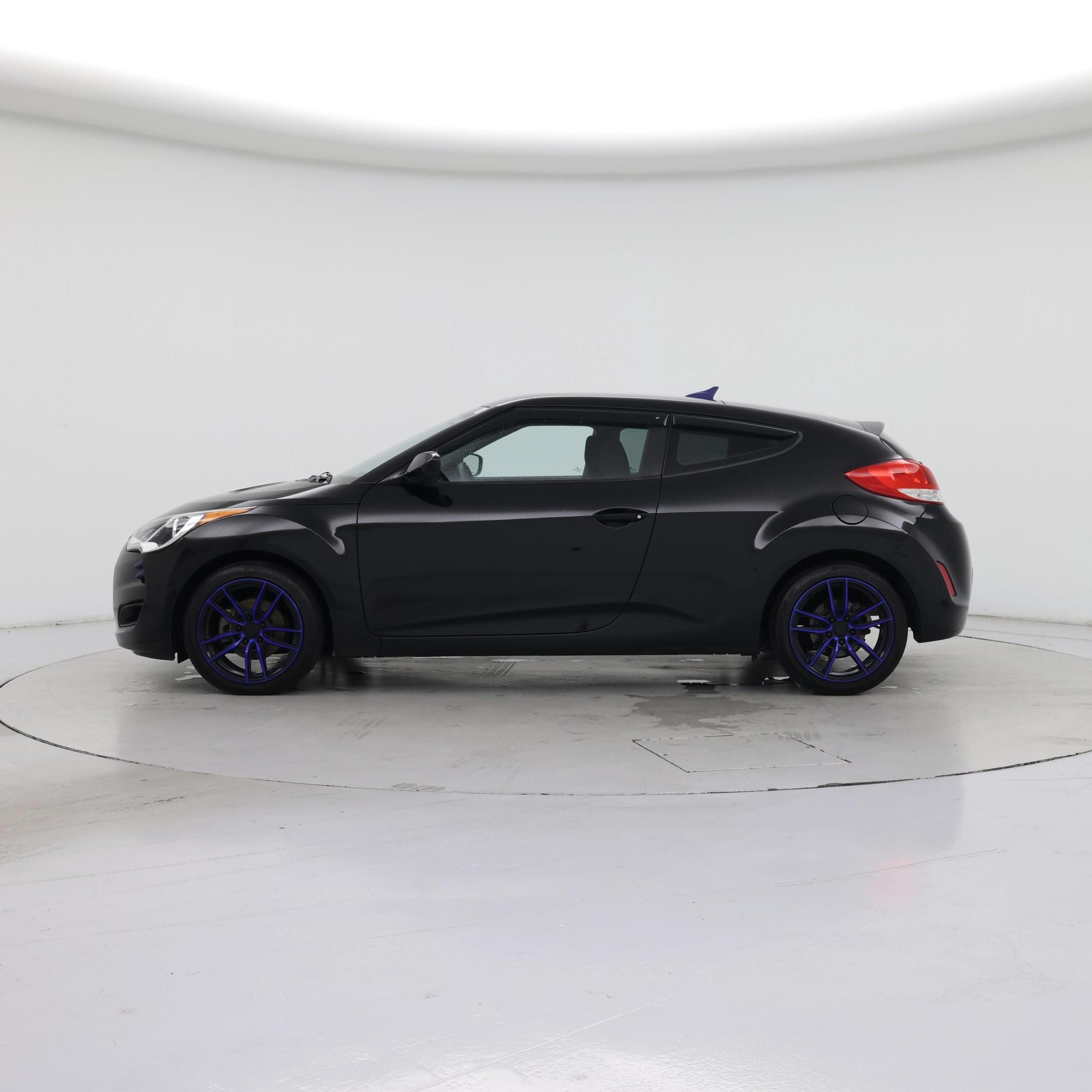 Thumbnail: 2016 Hyundai Veloster - 3
