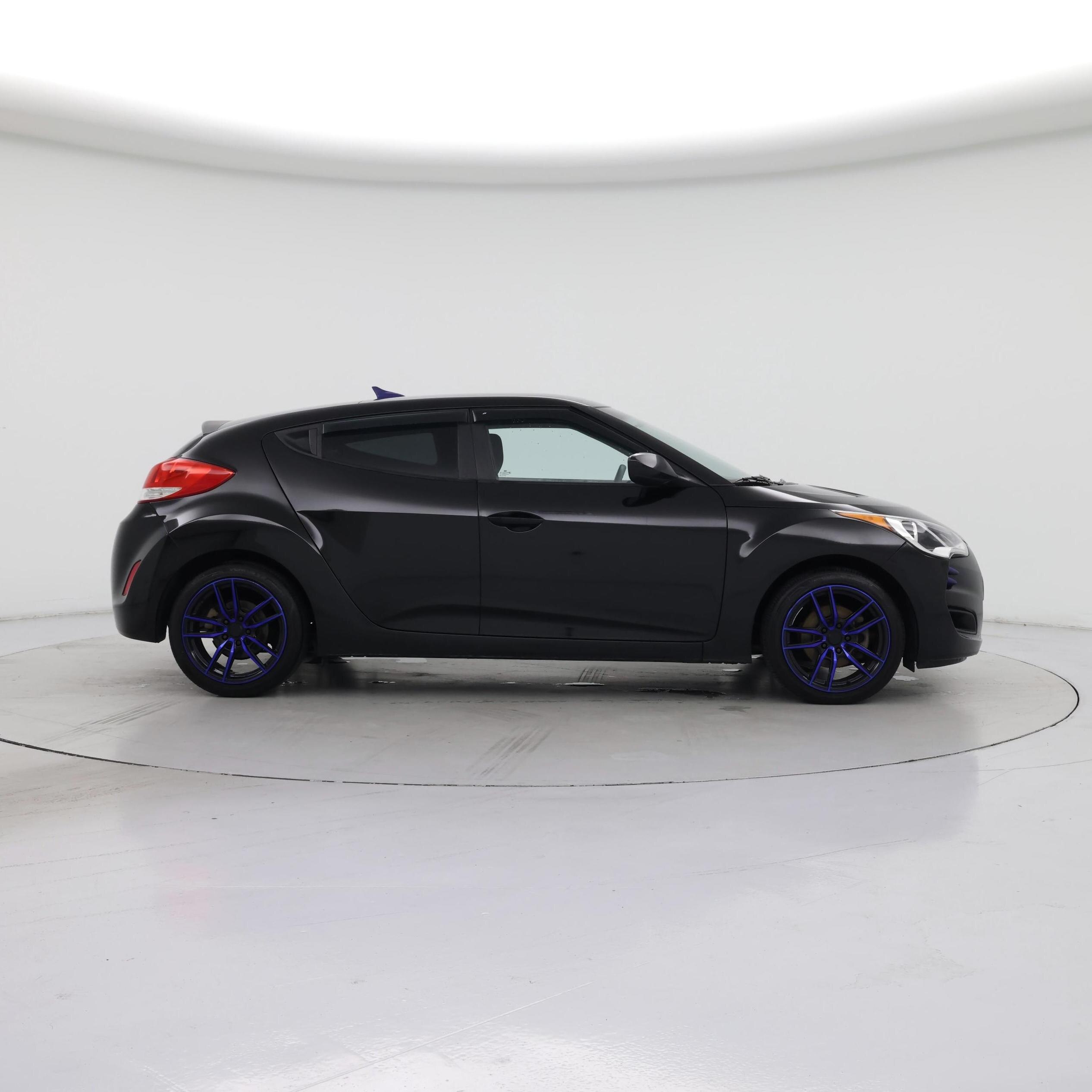 Thumbnail: 2016 Hyundai Veloster - 7