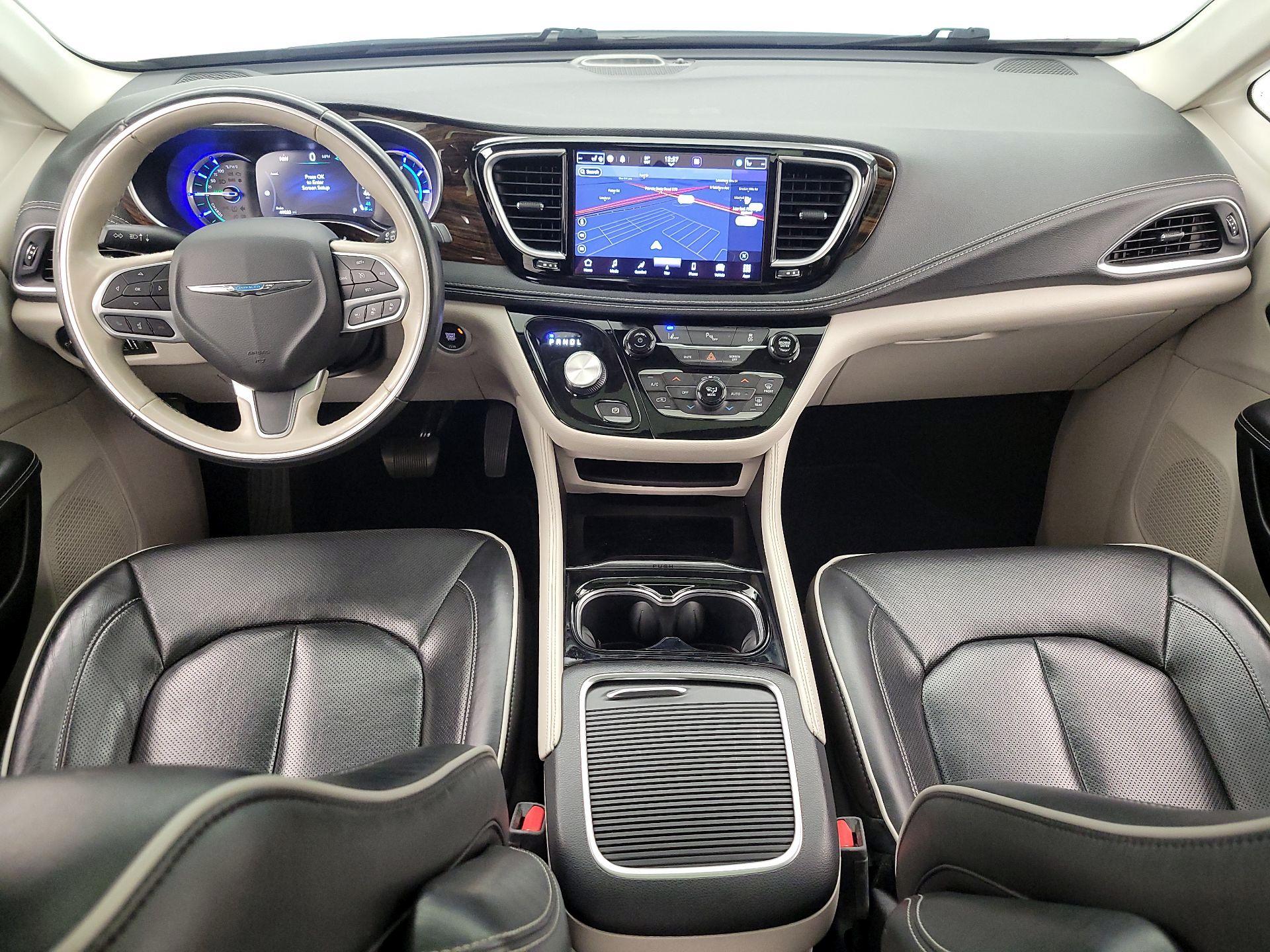 Thumbnail: 2021 Chrysler Pacifica - 9