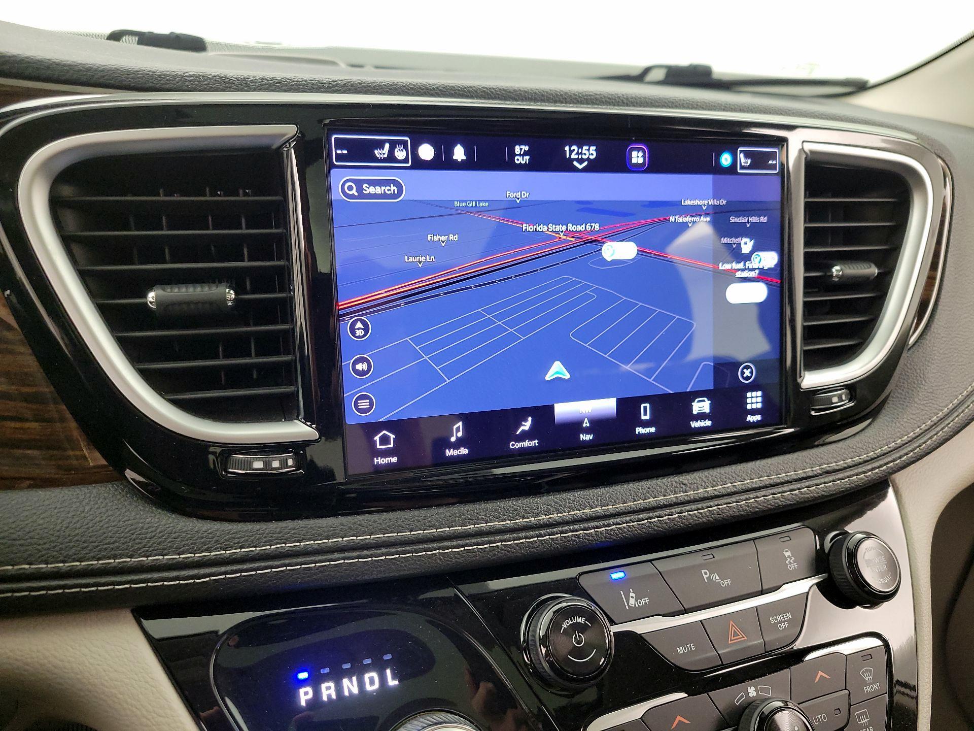 Thumbnail: 2021 Chrysler Pacifica - 14