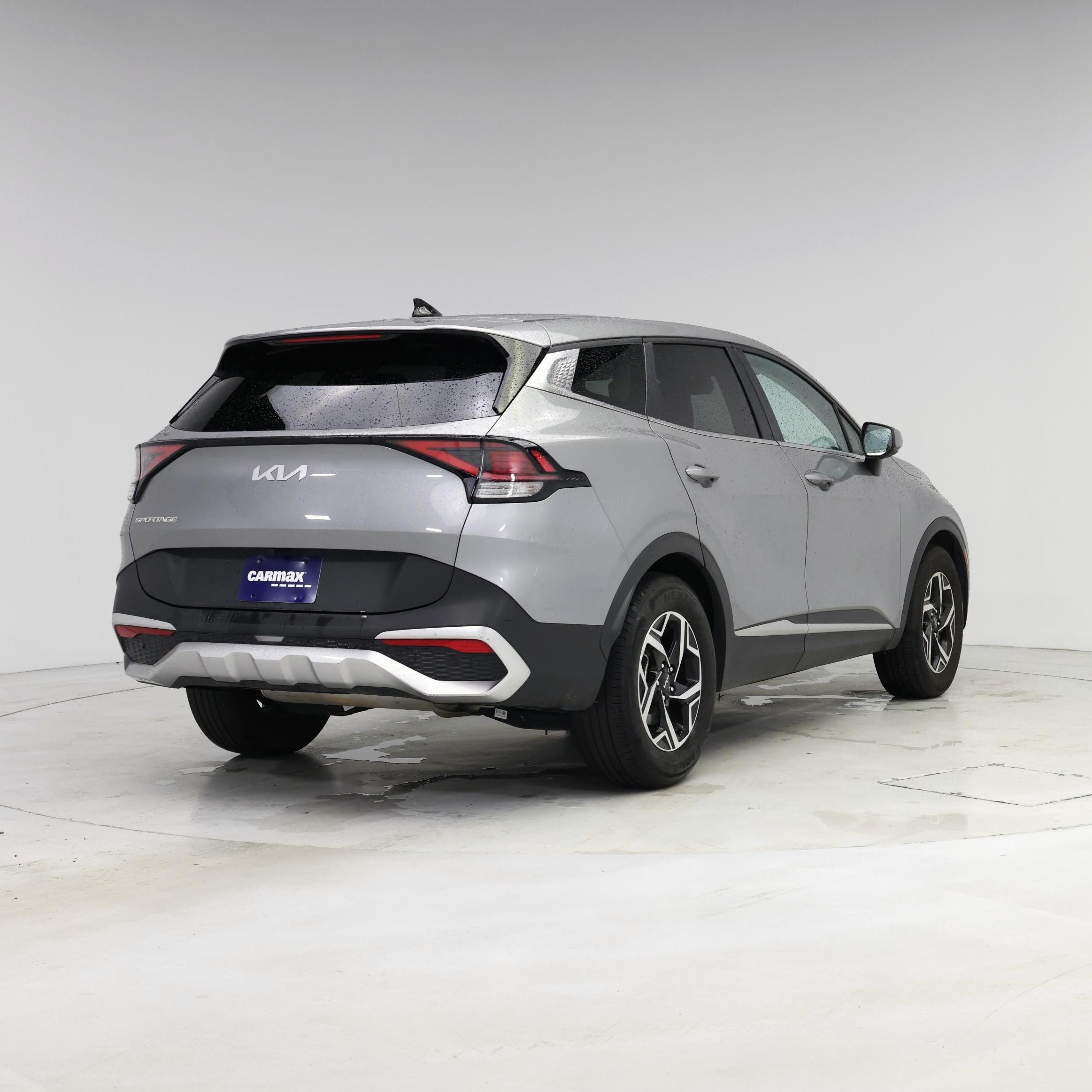 Thumbnail: 2023 Kia Sportage - 8