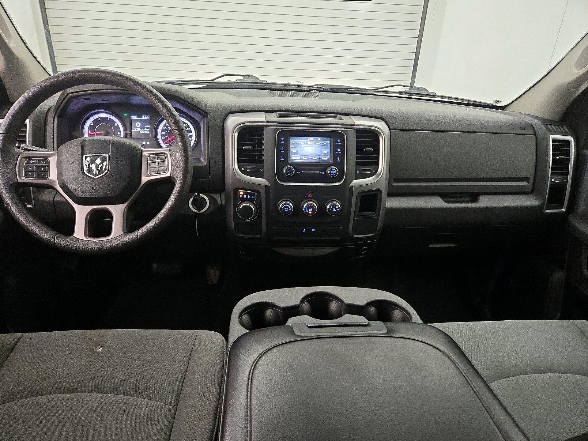 Thumbnail: 2022 RAM 1500 Classic - 9