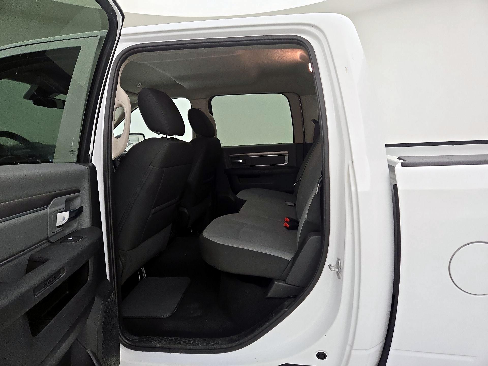 Thumbnail: 2022 RAM 1500 Classic - 16