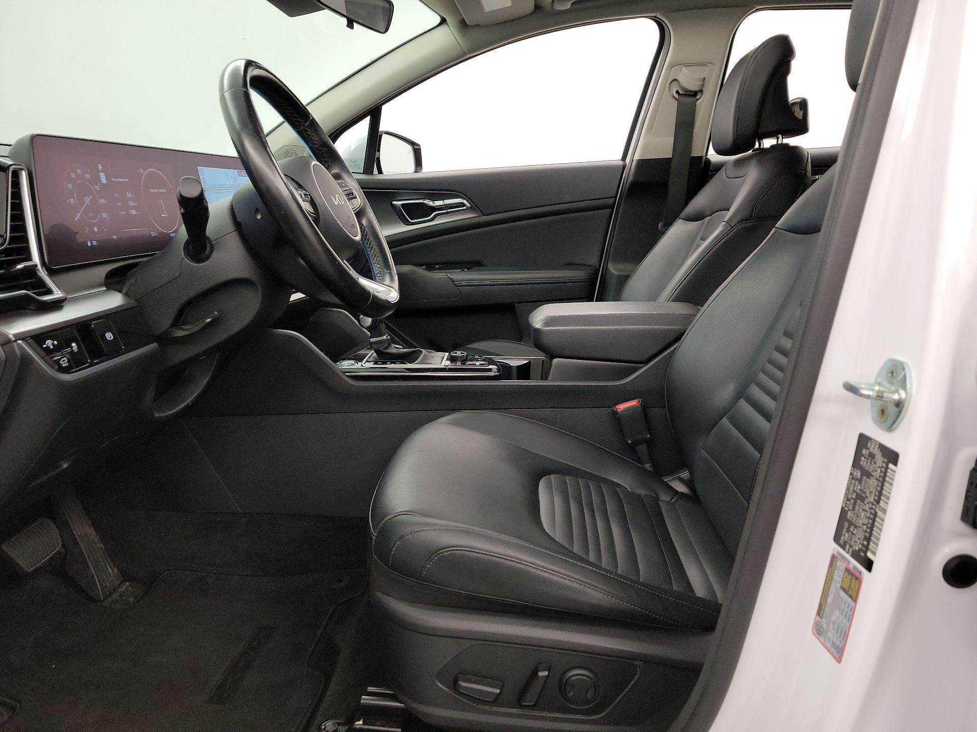 Thumbnail: 2023 Kia Sportage - 11