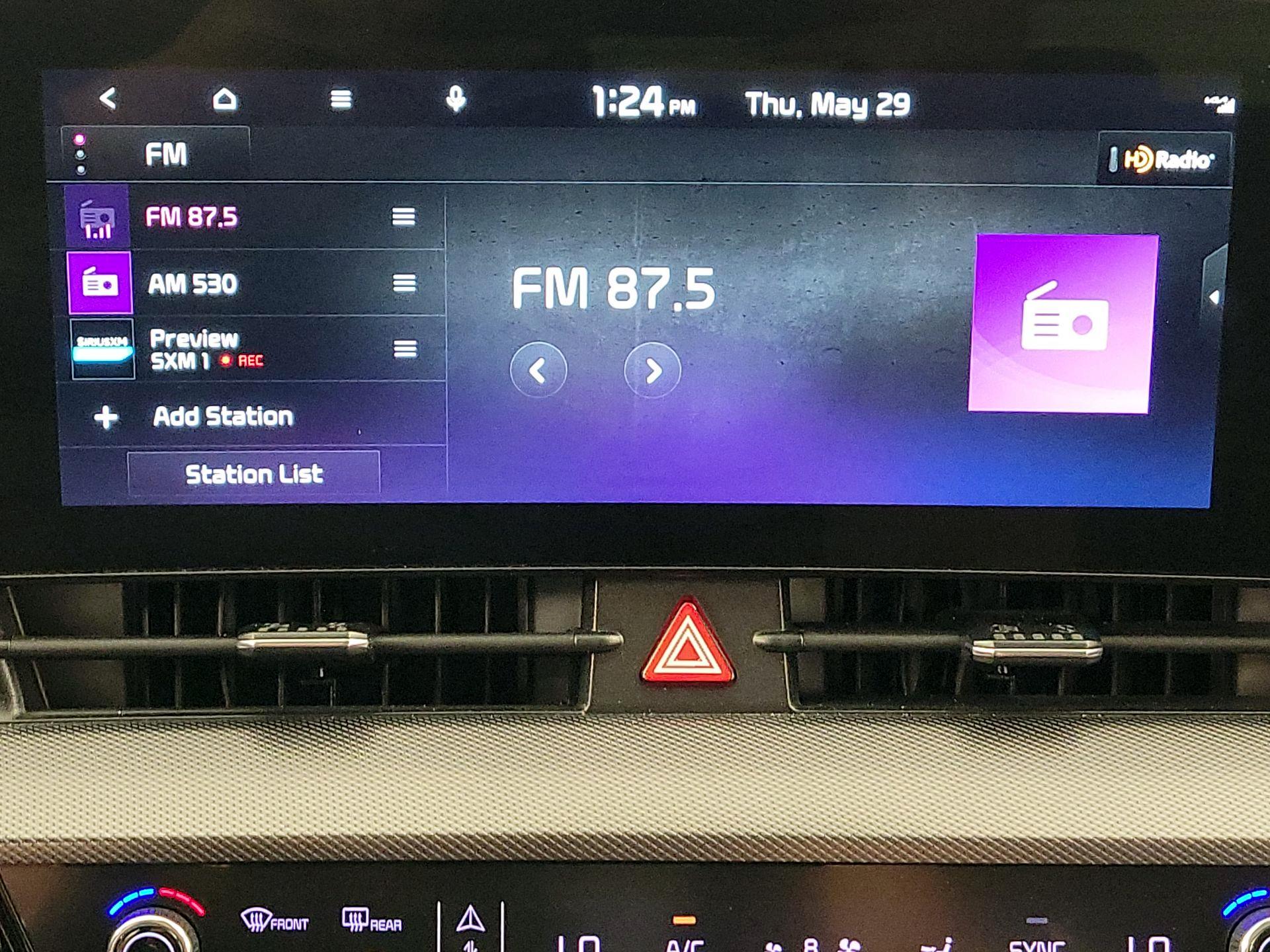 Thumbnail: 2023 Kia Sportage - 16