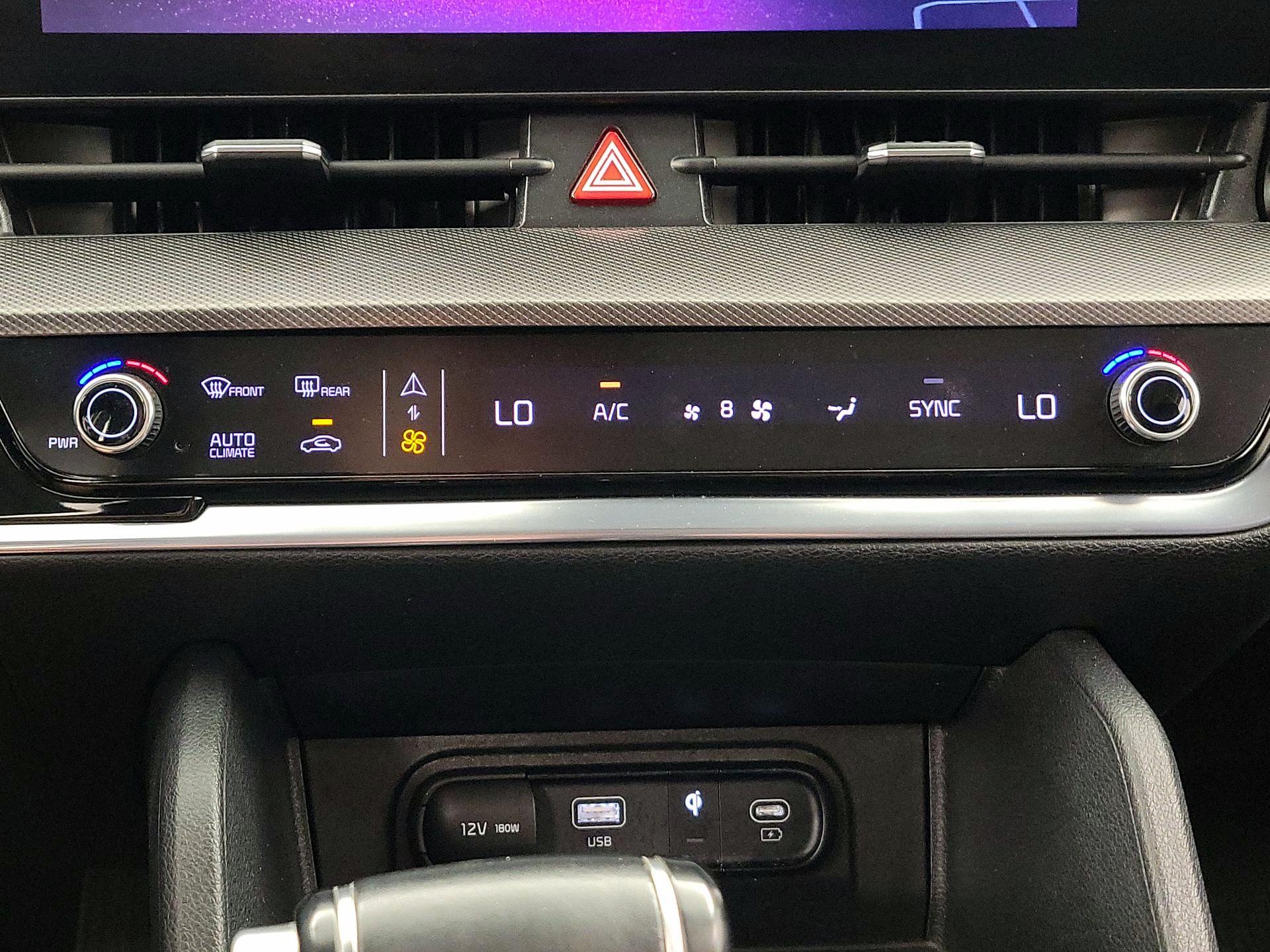 Thumbnail: 2023 Kia Sportage - 17