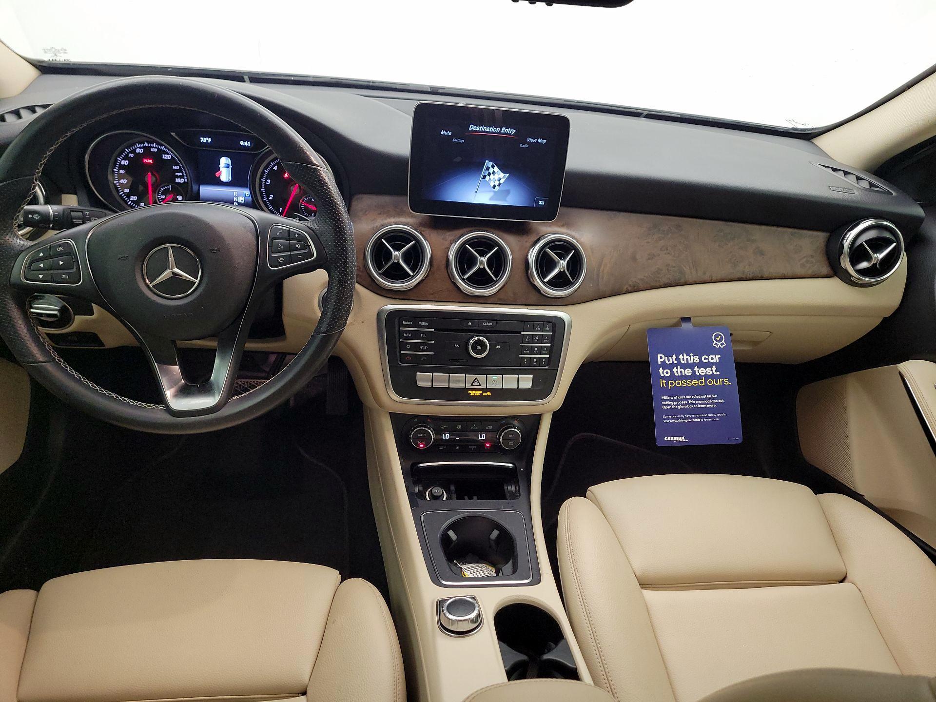 Thumbnail: 2019 Mercedes-Benz GLA - 9