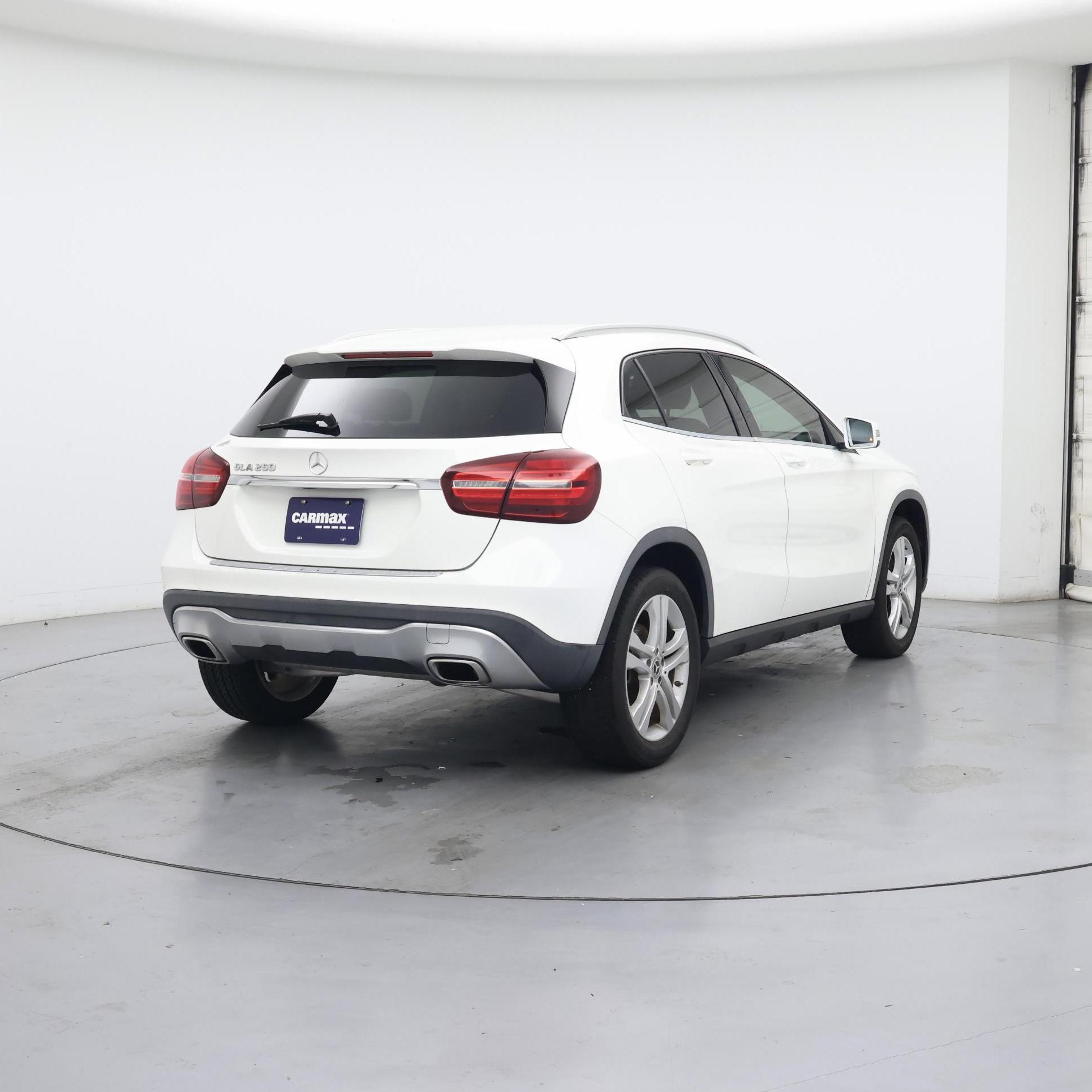 Thumbnail: 2019 Mercedes-Benz GLA - 8