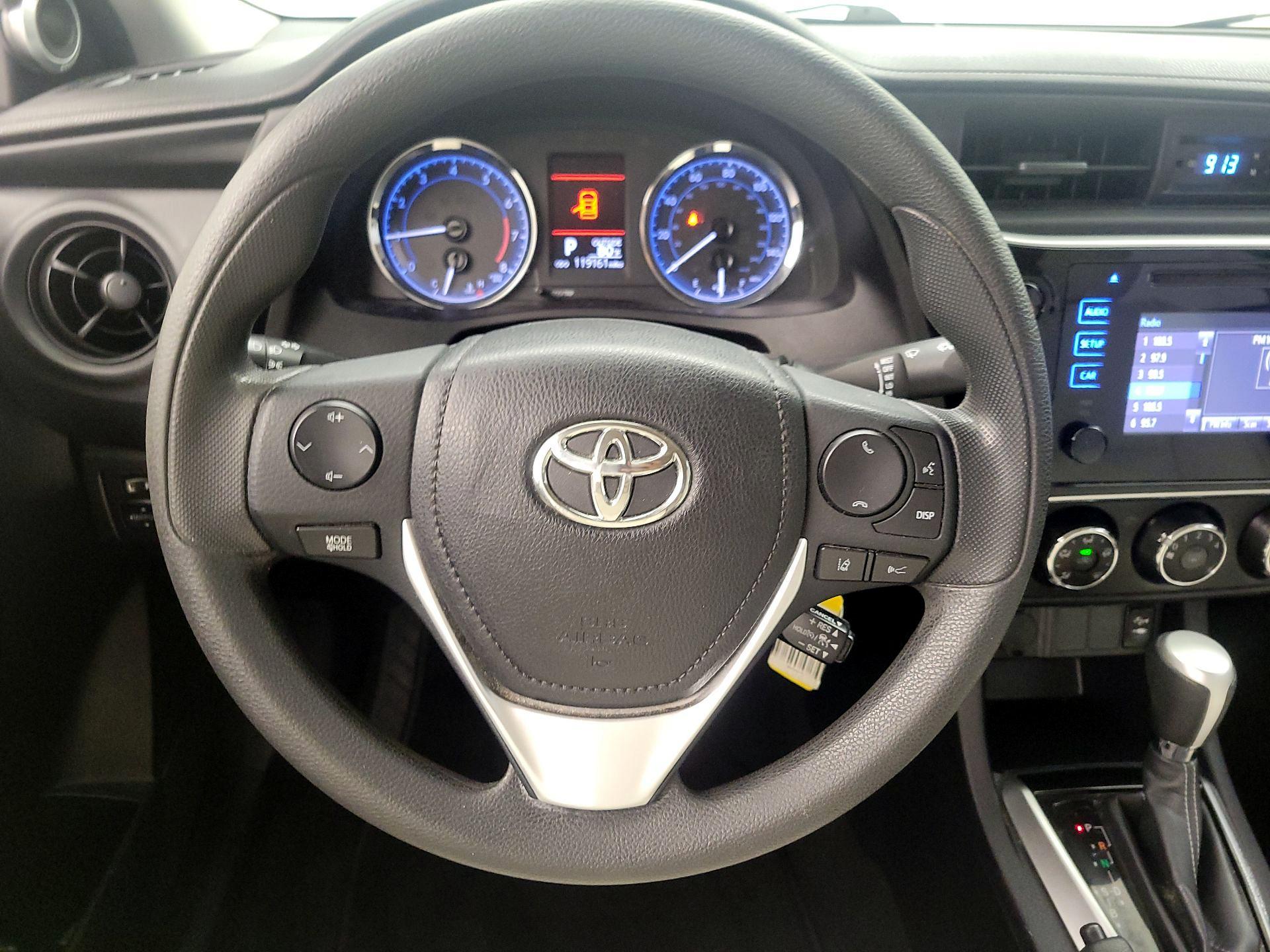 Thumbnail: 2017 Toyota Corolla - 10