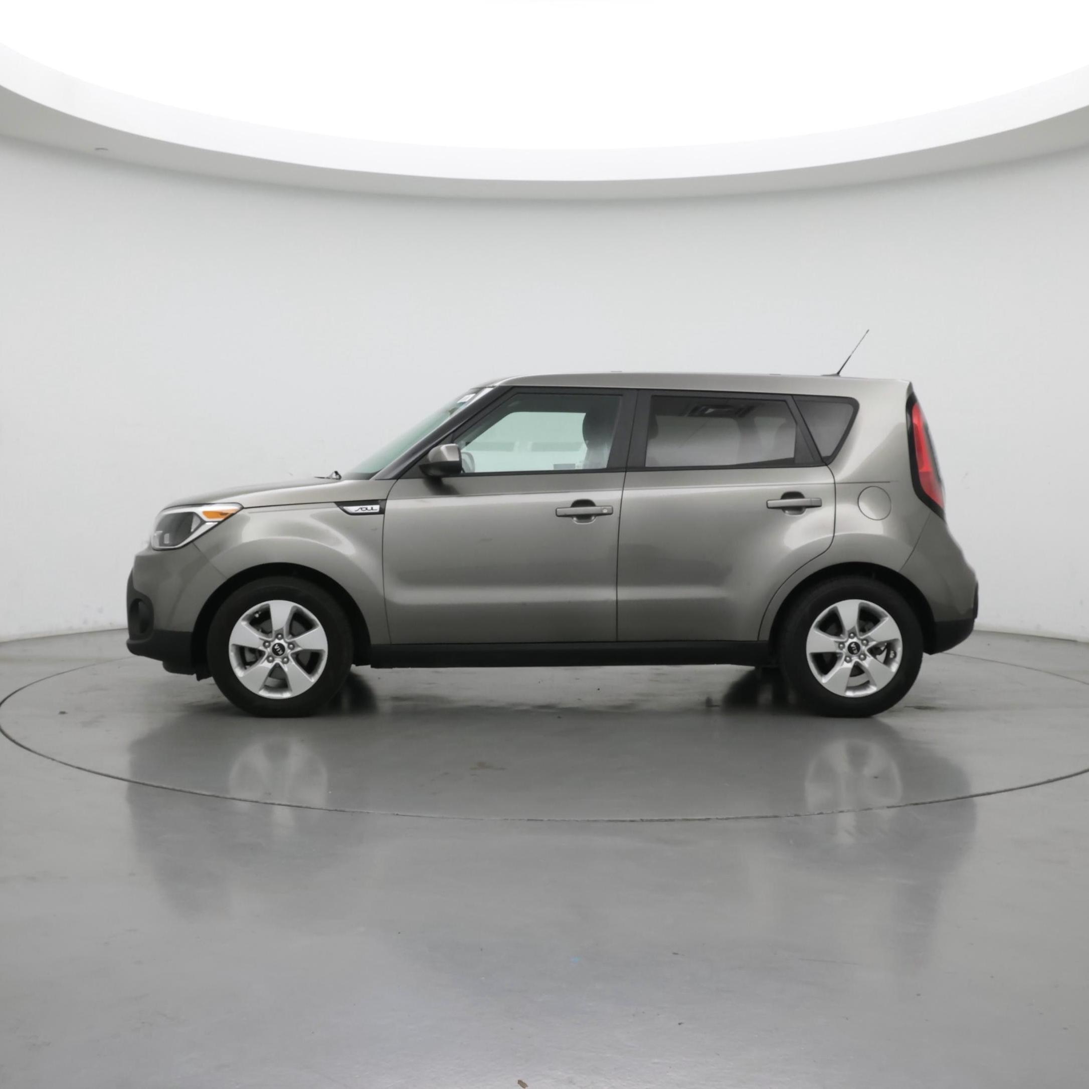 Thumbnail: 2019 Kia Soul - 3