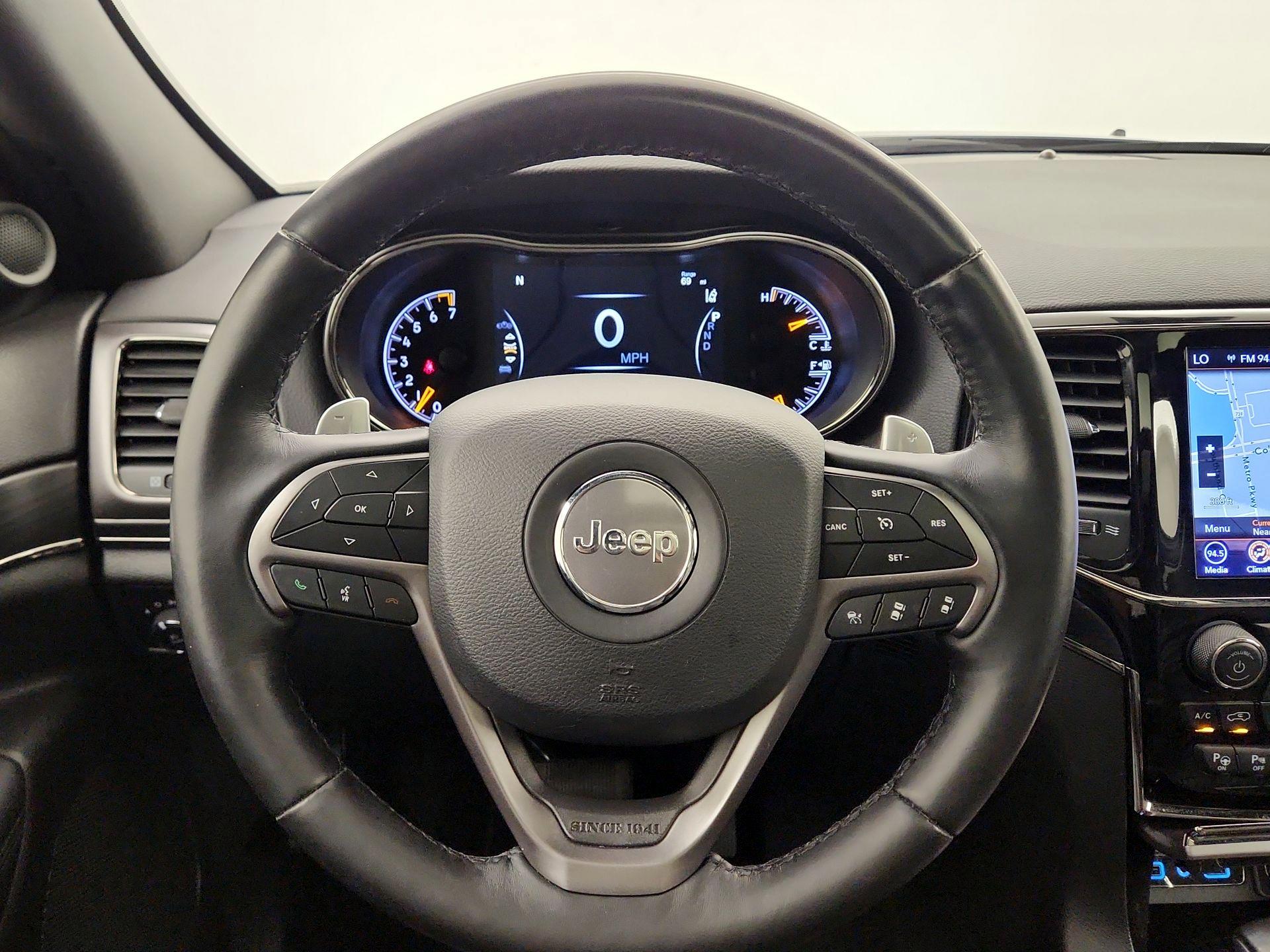 Thumbnail: 2020 Jeep Grand Cherokee - 10