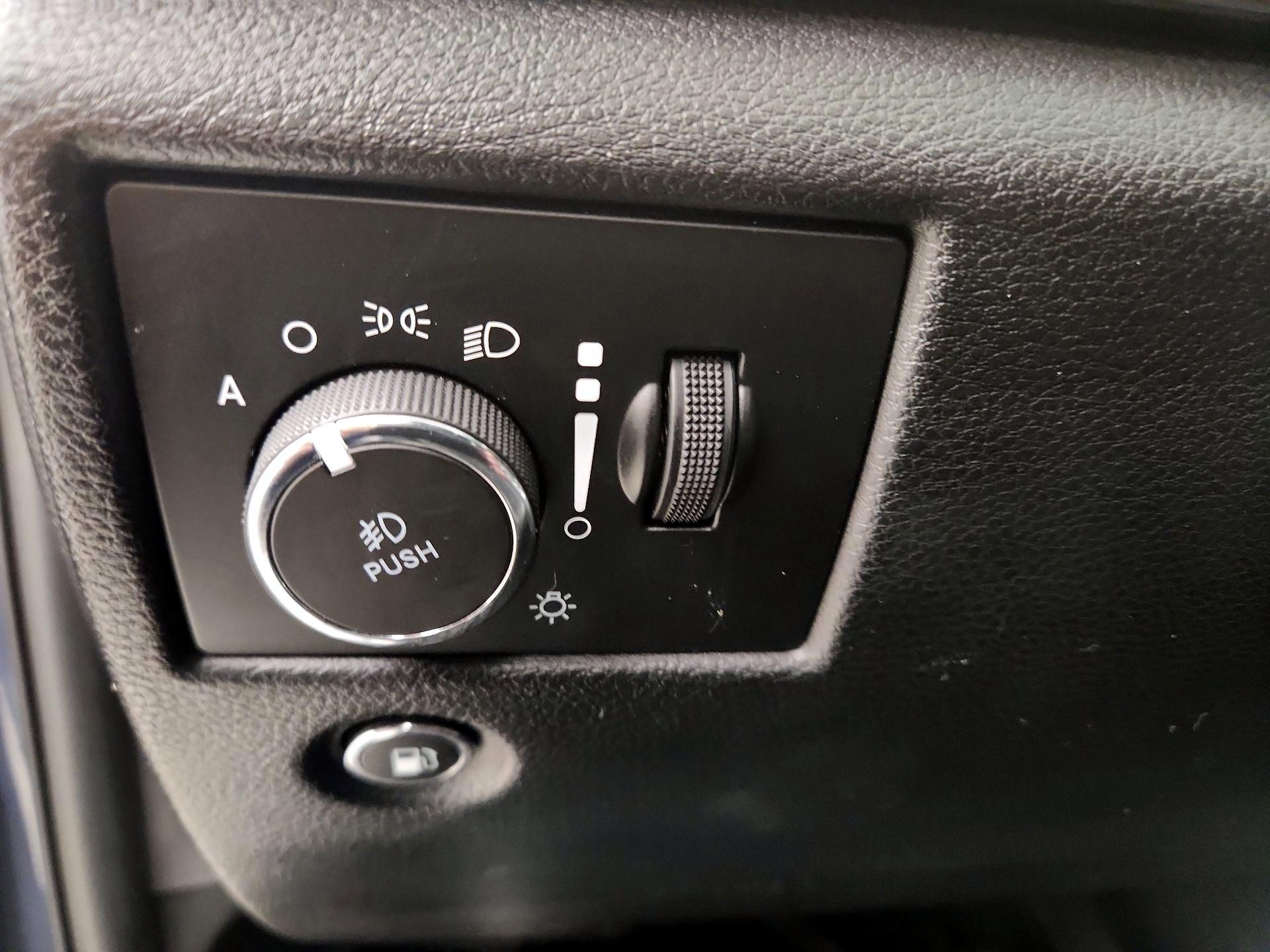 Thumbnail: 2020 Jeep Grand Cherokee - 13