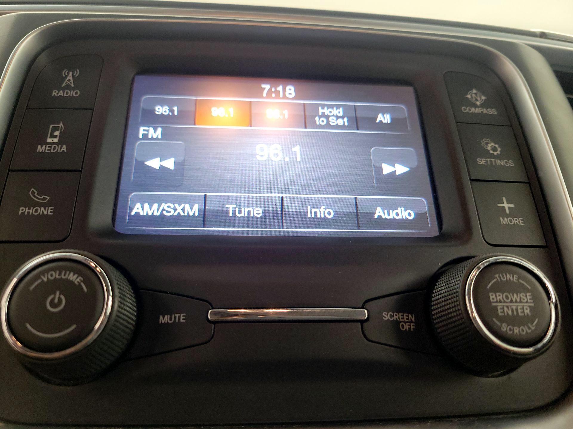 Thumbnail: 2022 RAM 1500 Classic - 15