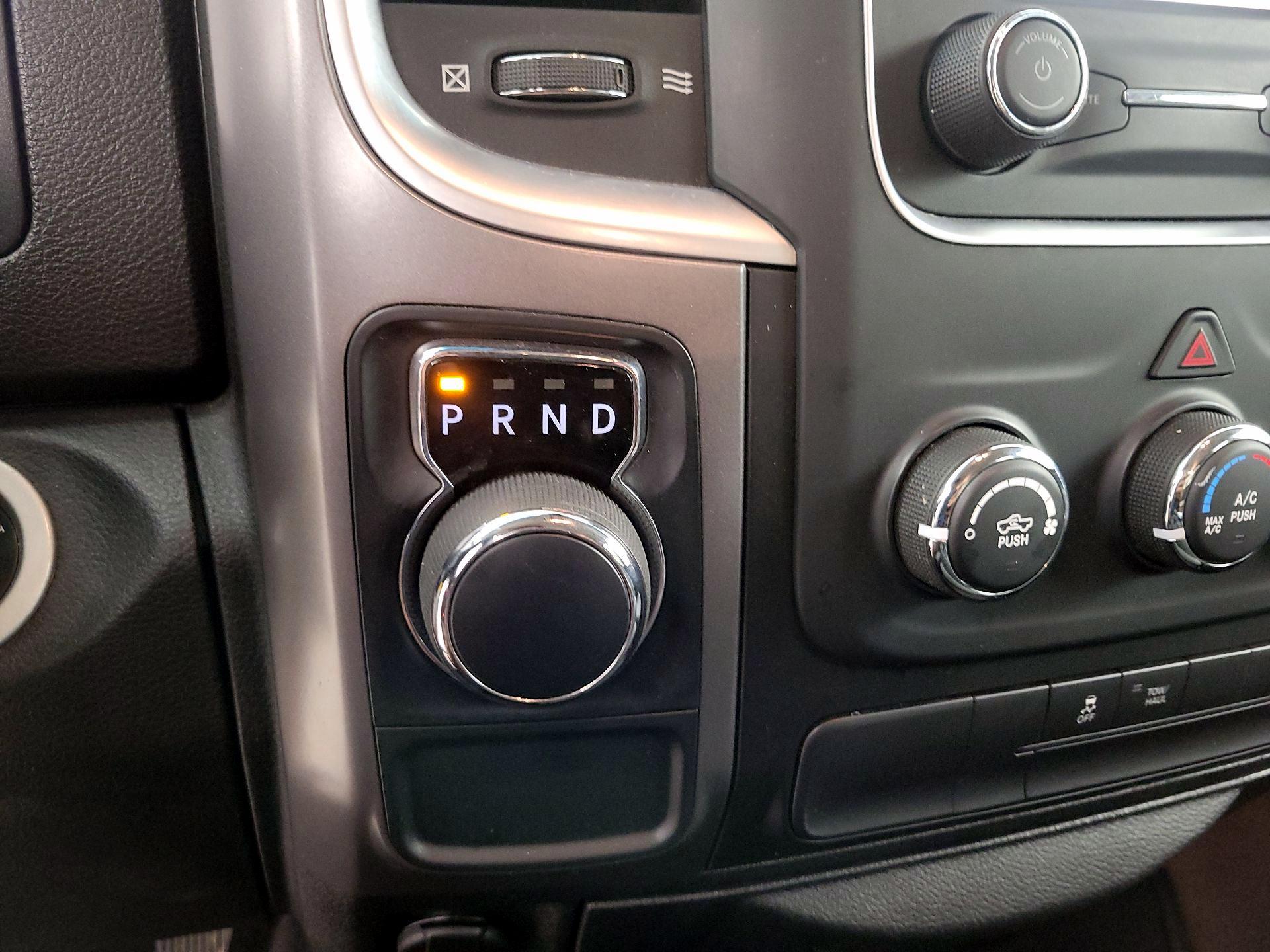 Thumbnail: 2022 RAM 1500 Classic - 17