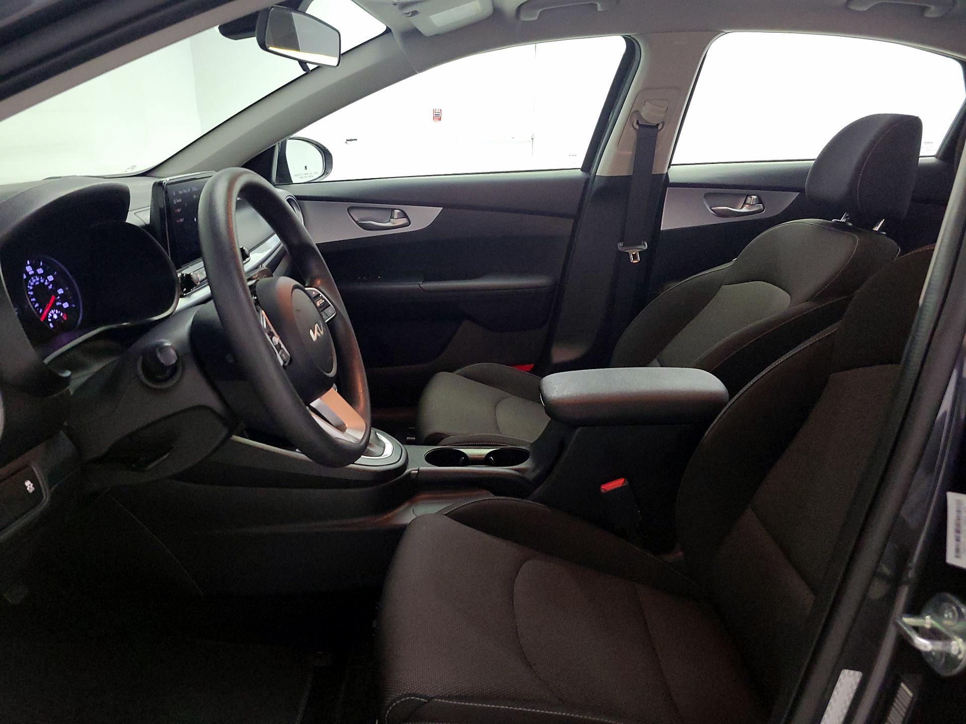 Thumbnail: 2023 Kia Forte - 11