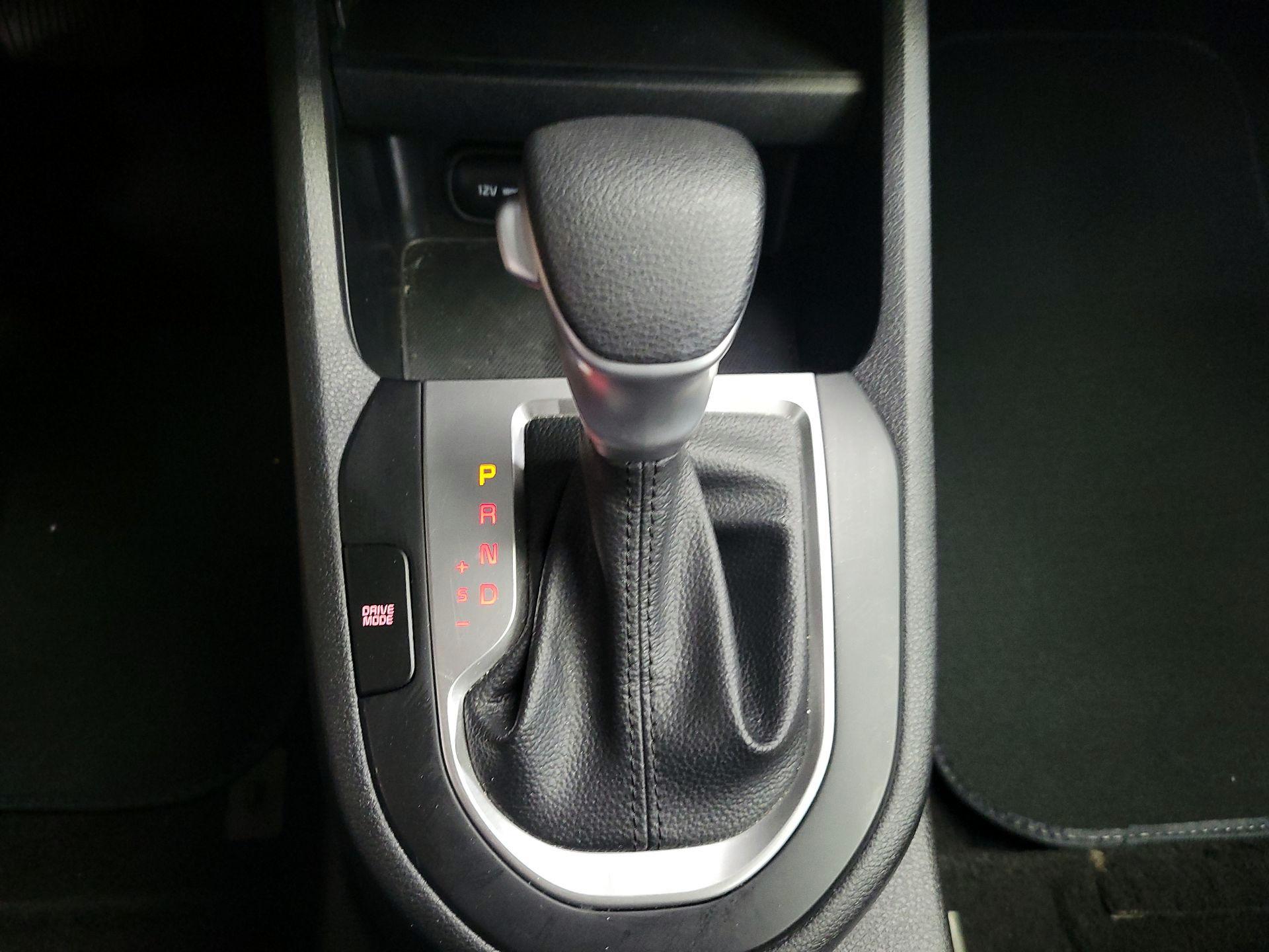 Thumbnail: 2023 Kia Forte - 17