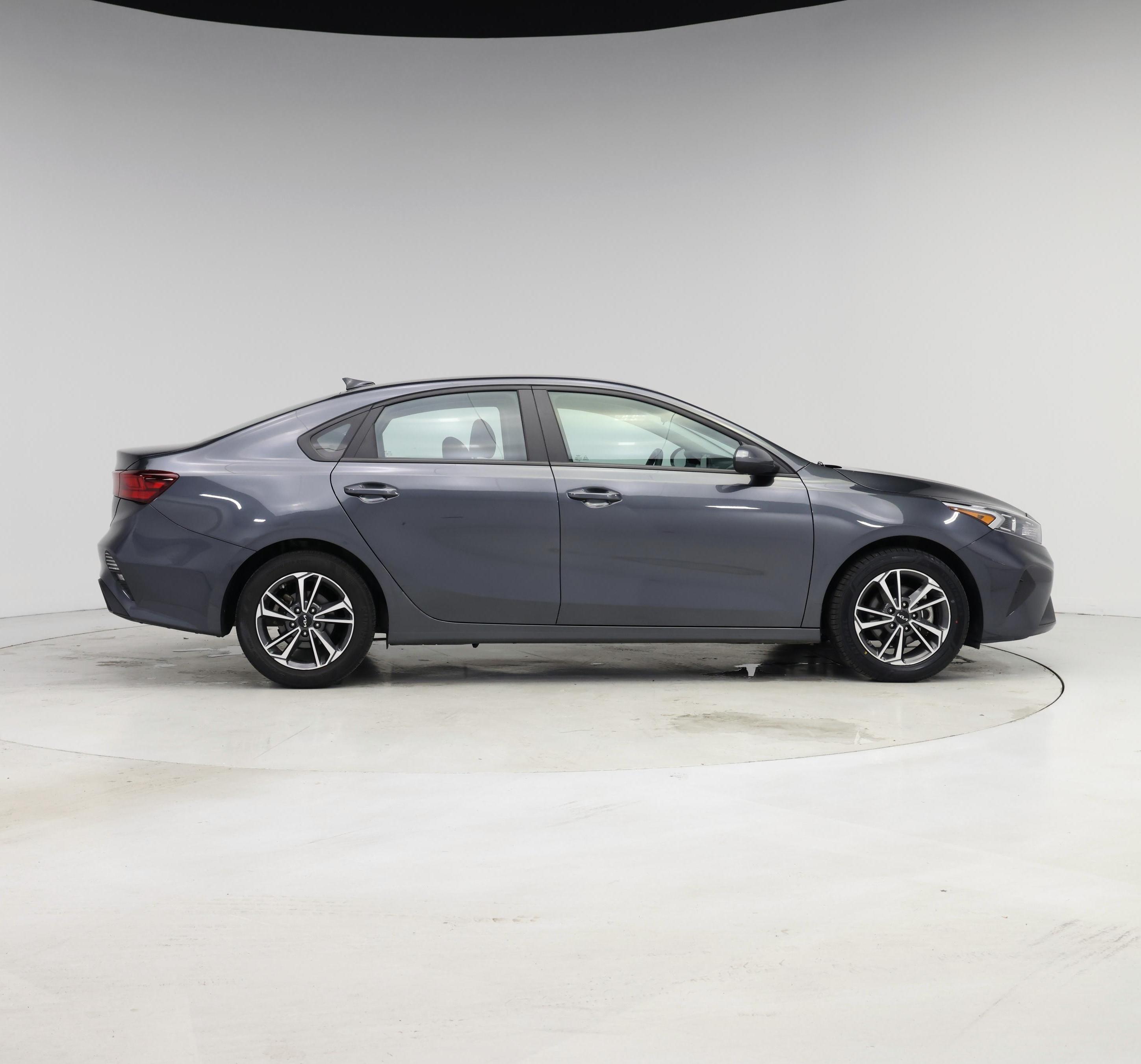 Thumbnail: 2023 Kia Forte - 7