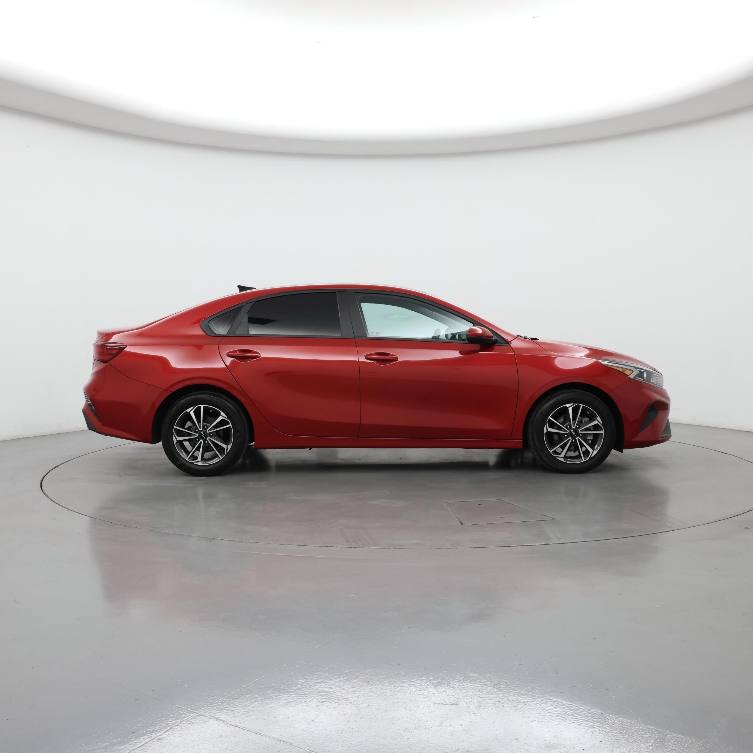 Thumbnail: 2023 Kia Forte - 7