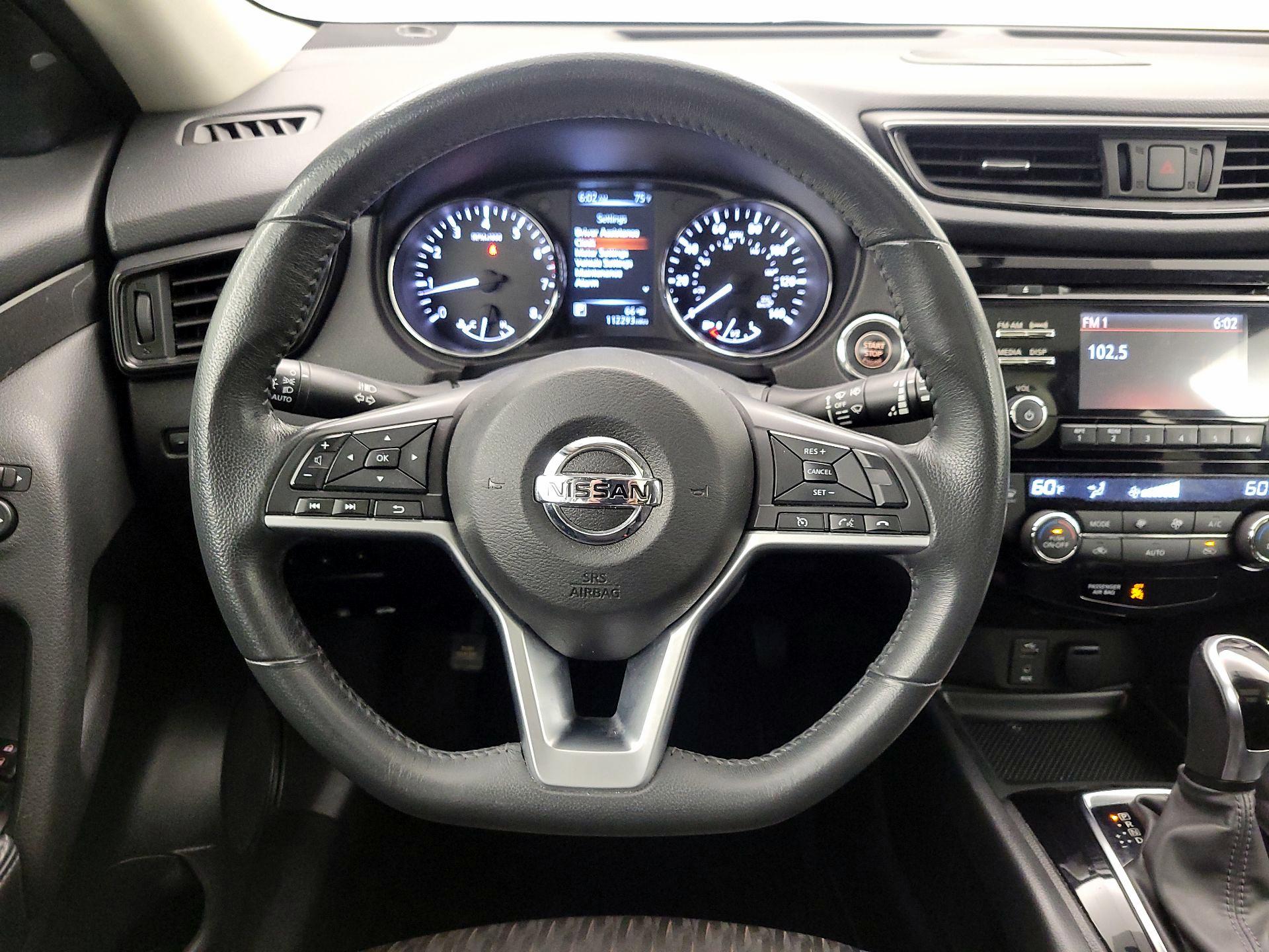Thumbnail: 2017 Nissan Rogue - 10