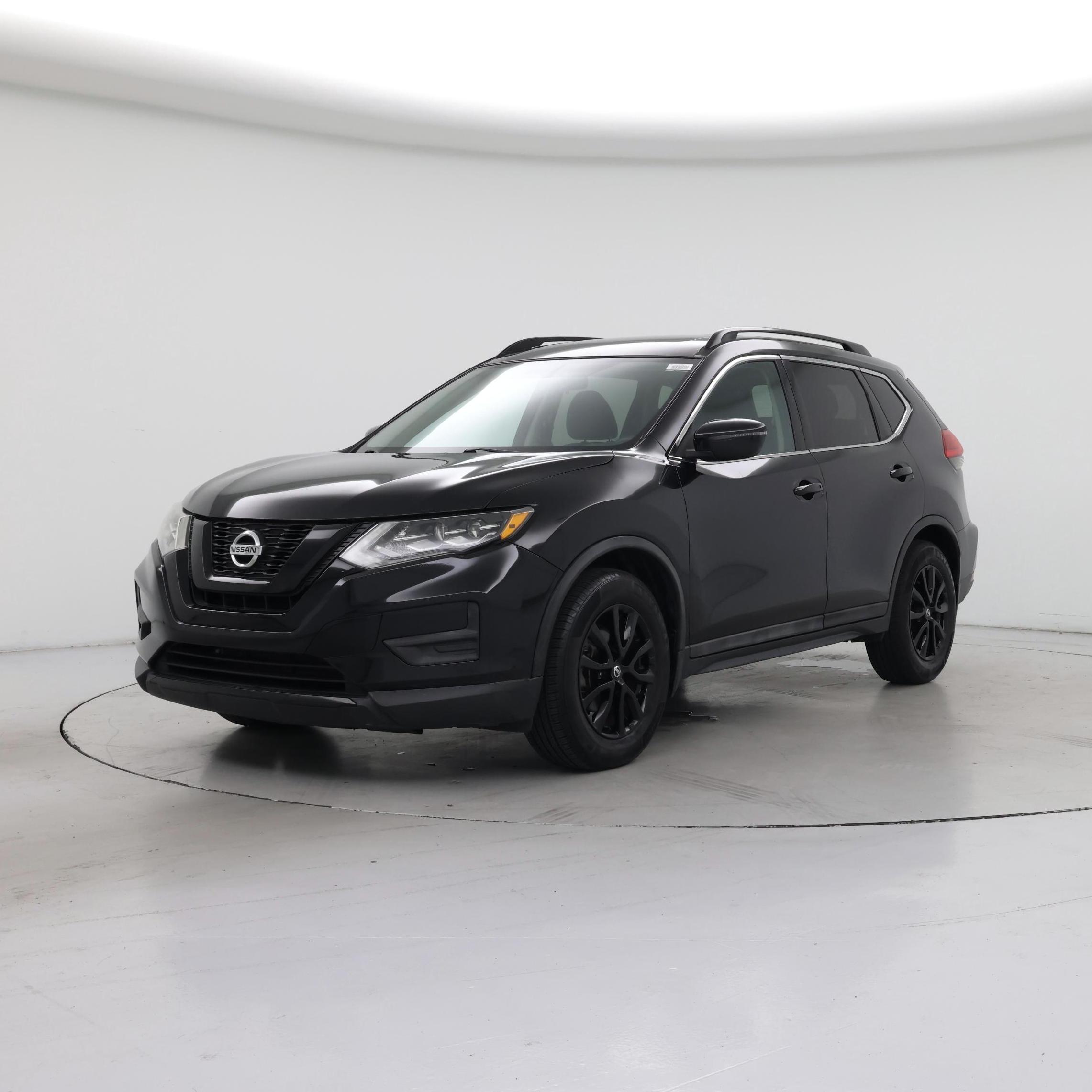 Thumbnail: 2017 Nissan Rogue - 4