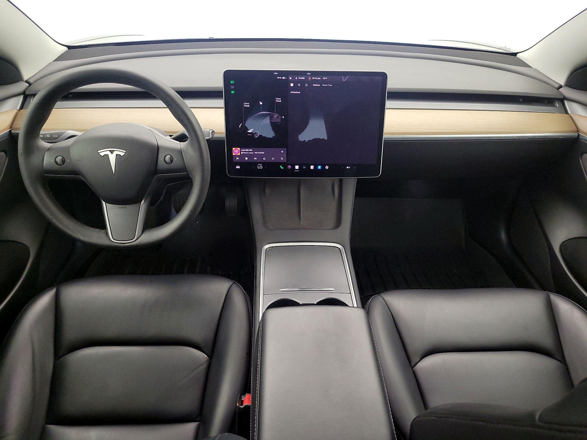 Thumbnail: 2022 Tesla Model 3 - 9