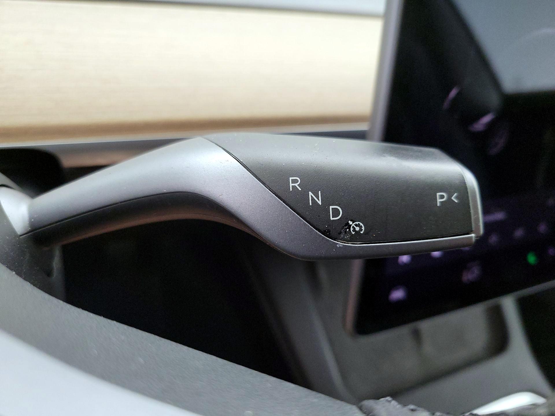 Thumbnail: 2022 Tesla Model 3 - 17