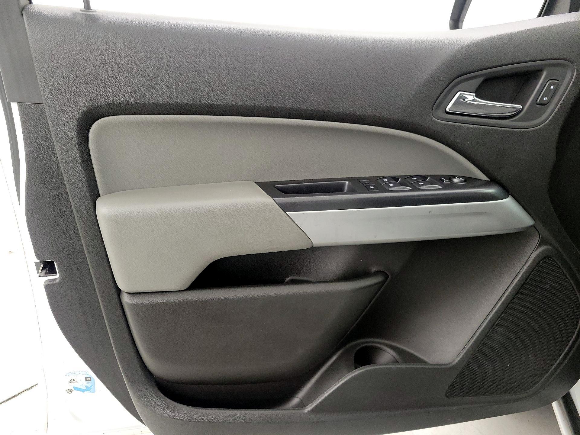 Thumbnail: 2020 Chevrolet Colorado - 12