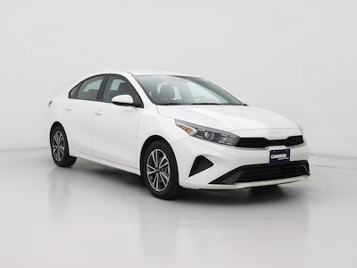 White 2023 Kia Forte LXS