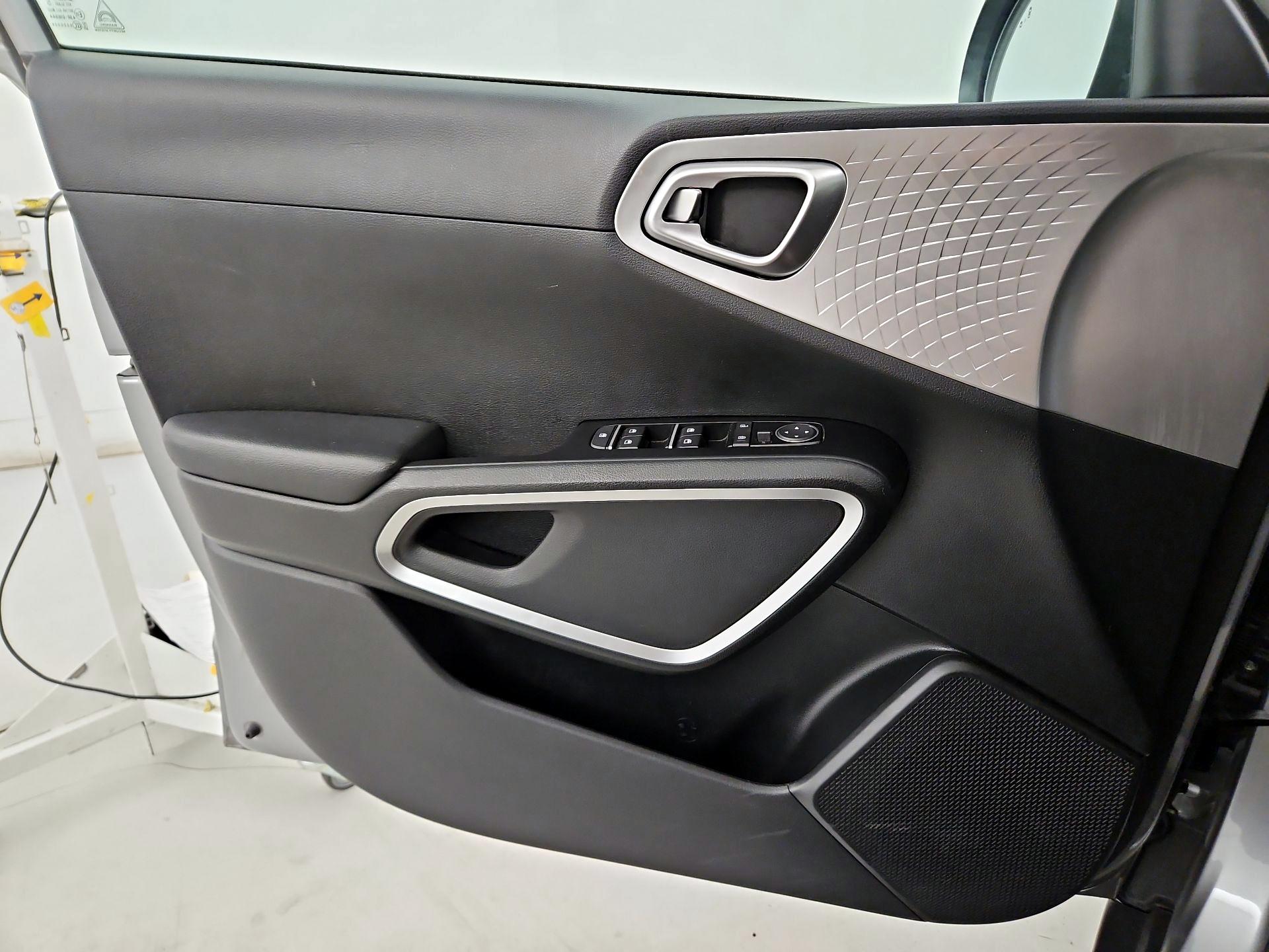 Thumbnail: 2023 Kia Soul - 12