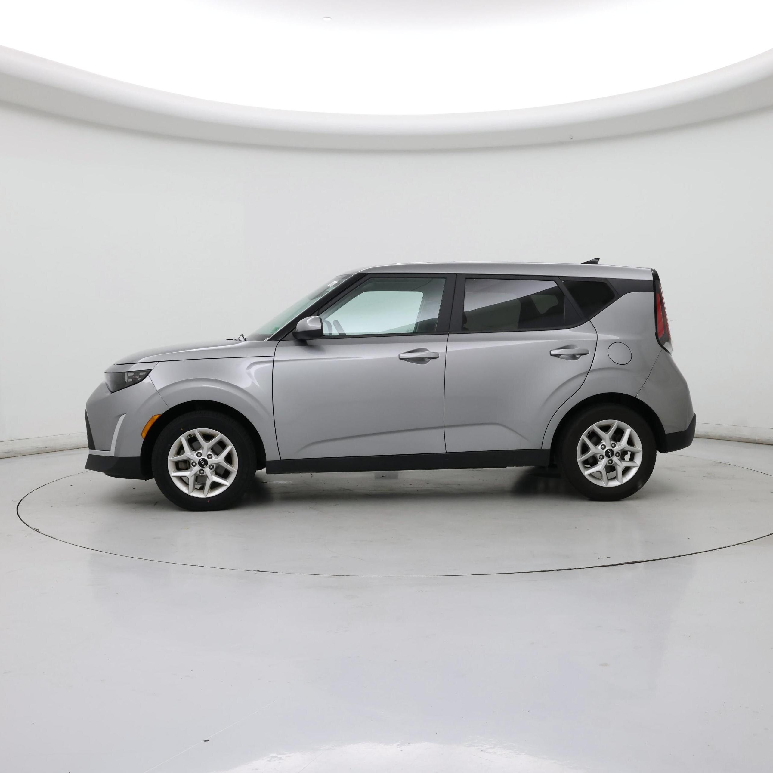 Thumbnail: 2023 Kia Soul - 3