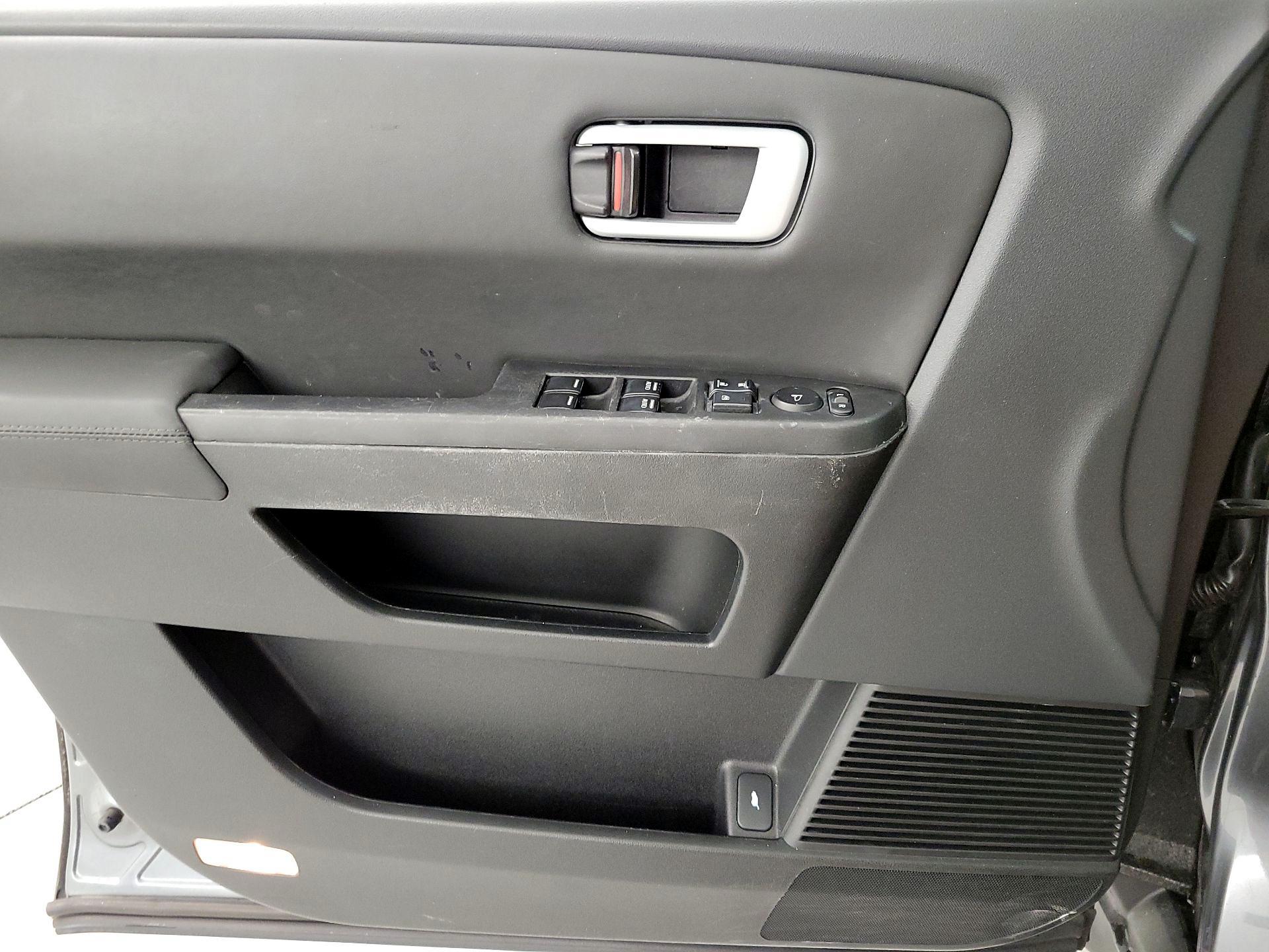 Thumbnail: 2013 Honda Pilot - 12