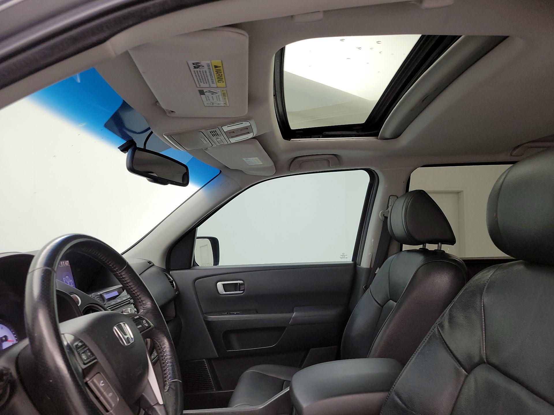 Thumbnail: 2013 Honda Pilot - 19